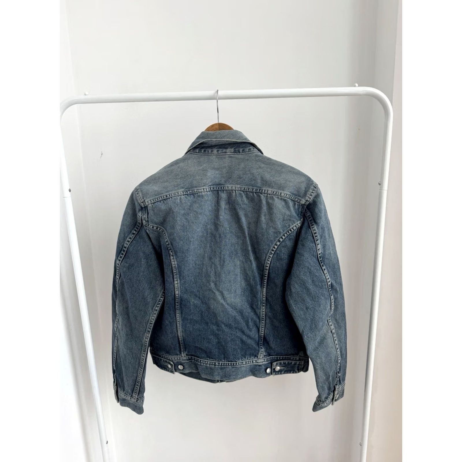 Diesel VINTAGE Diesel 90s Denim Button Up Cropped Blue Jacket Men L Jacket Denim Blue and Black? (Correcting?) Size US L / EU 52-54 / 3 - 2 Thumbnail