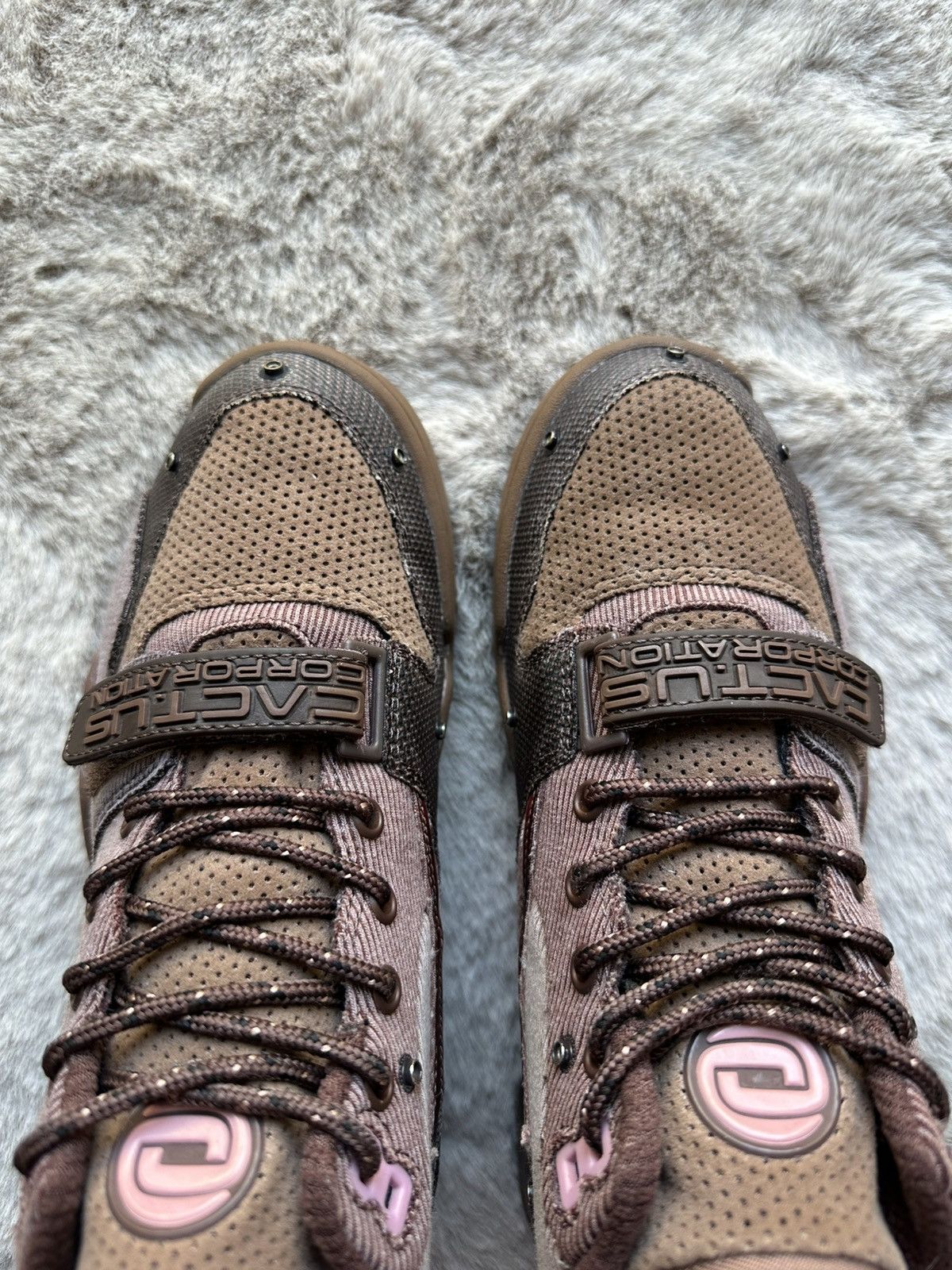 Nike × Travis Scott Nike Air Trainer 1 x Travis Scott Cactus Corporation Wheat Size US 5.5 / EU 38 - 11 Thumbnail