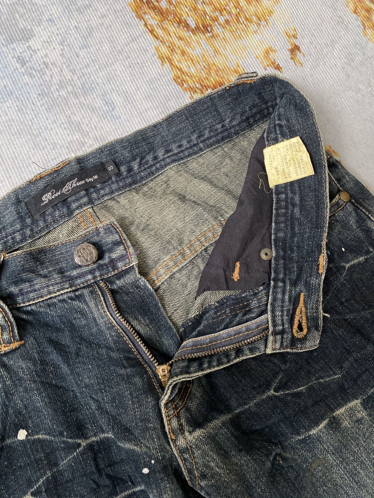 If Six Was Nine Japanese Brand Root Three Claw Marks Flare Distressed Denim Size US 29 - 14 Thumbnail