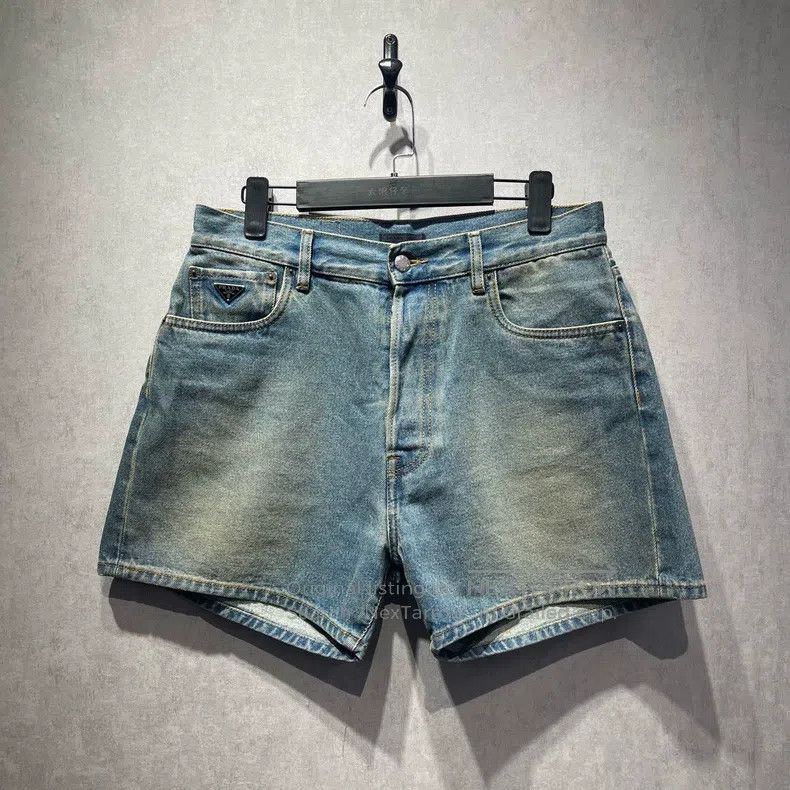 Prada Prada Pocket Logo Denim Shorts Size 30" / US 8 / IT 44 - 1 Thumbnail