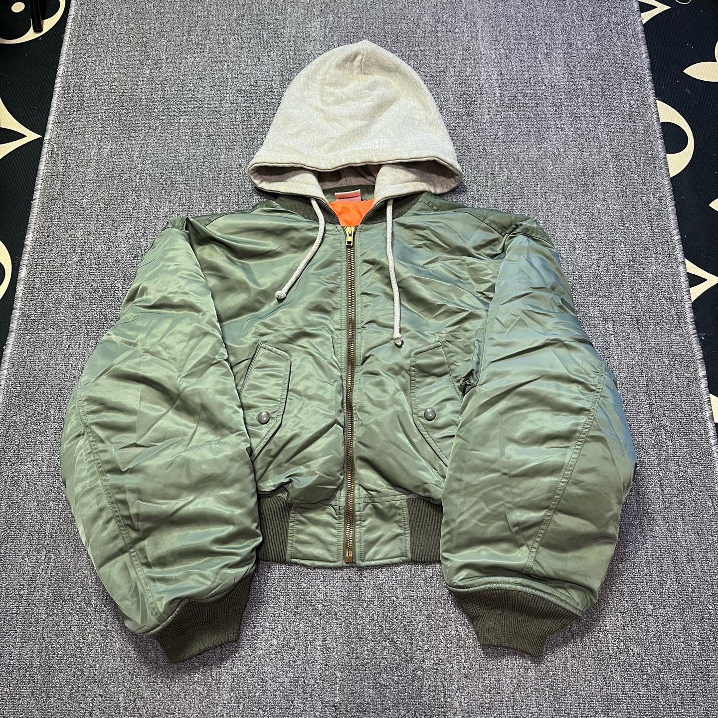Vetements Vetements Hooded Bomber Jacket Size M Size M / US 6-8 / IT 42-44 - 1 Thumbnail