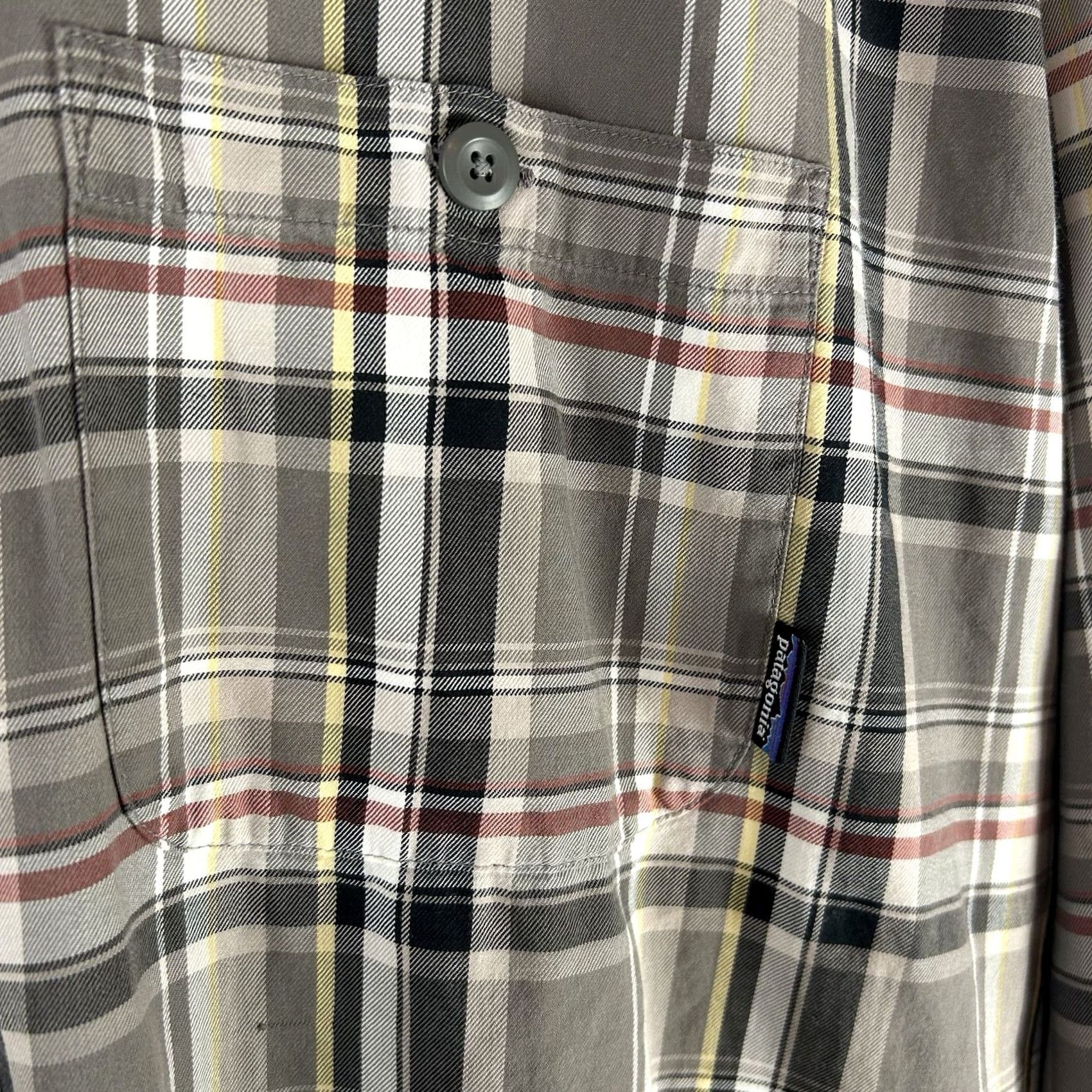 Patagonia Patagonia Shirt Mens 2XL Gray Plaid Organic Cotton Button Up Long Sleeve Flaw (Pre-owned) Size US XXL / EU 58 / 5 - 6 Thumbnail