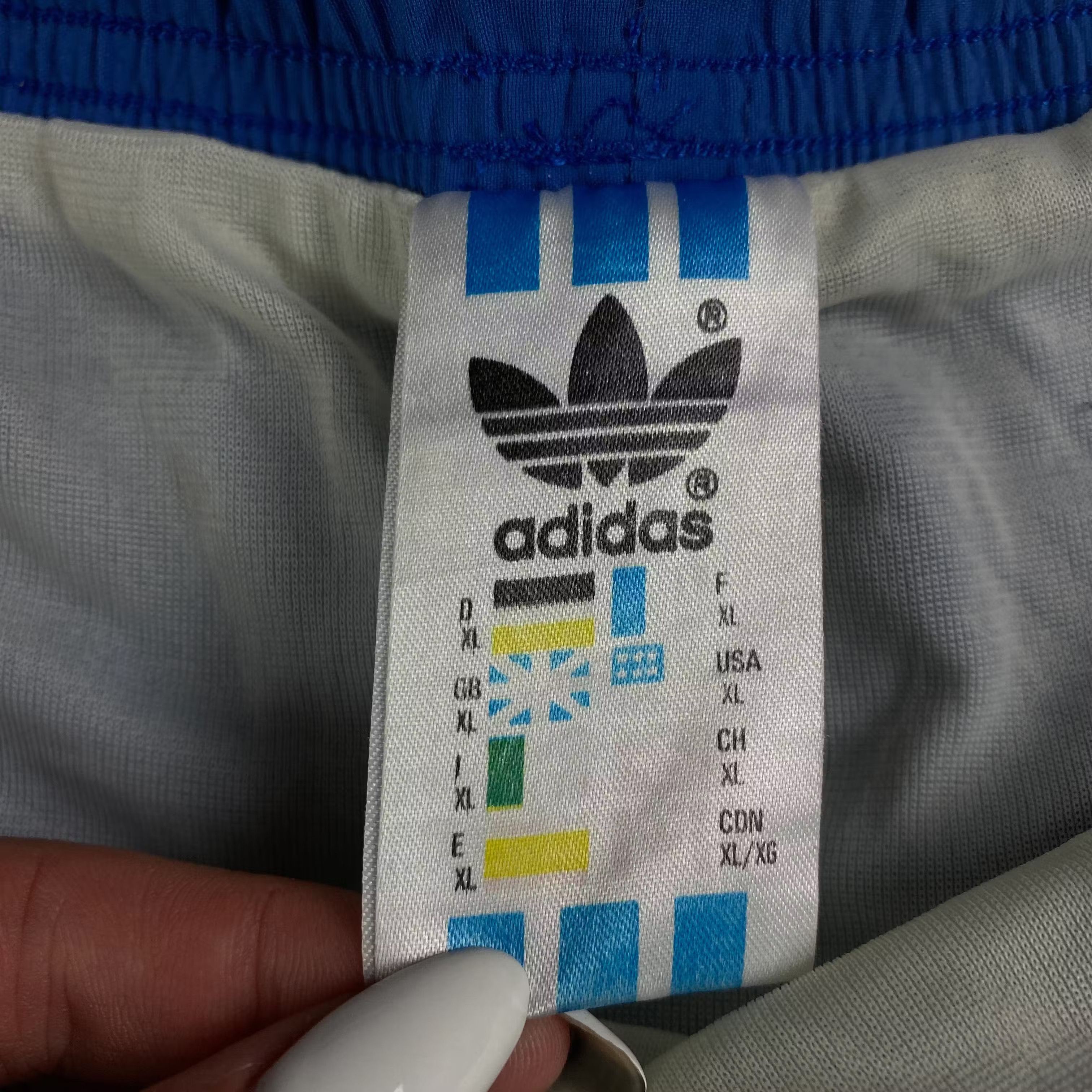 Adidas × Vintage Mens Shorts Adidas Originals Vintage Size XL Nylon Size US 36 / EU 52 - 4 Thumbnail