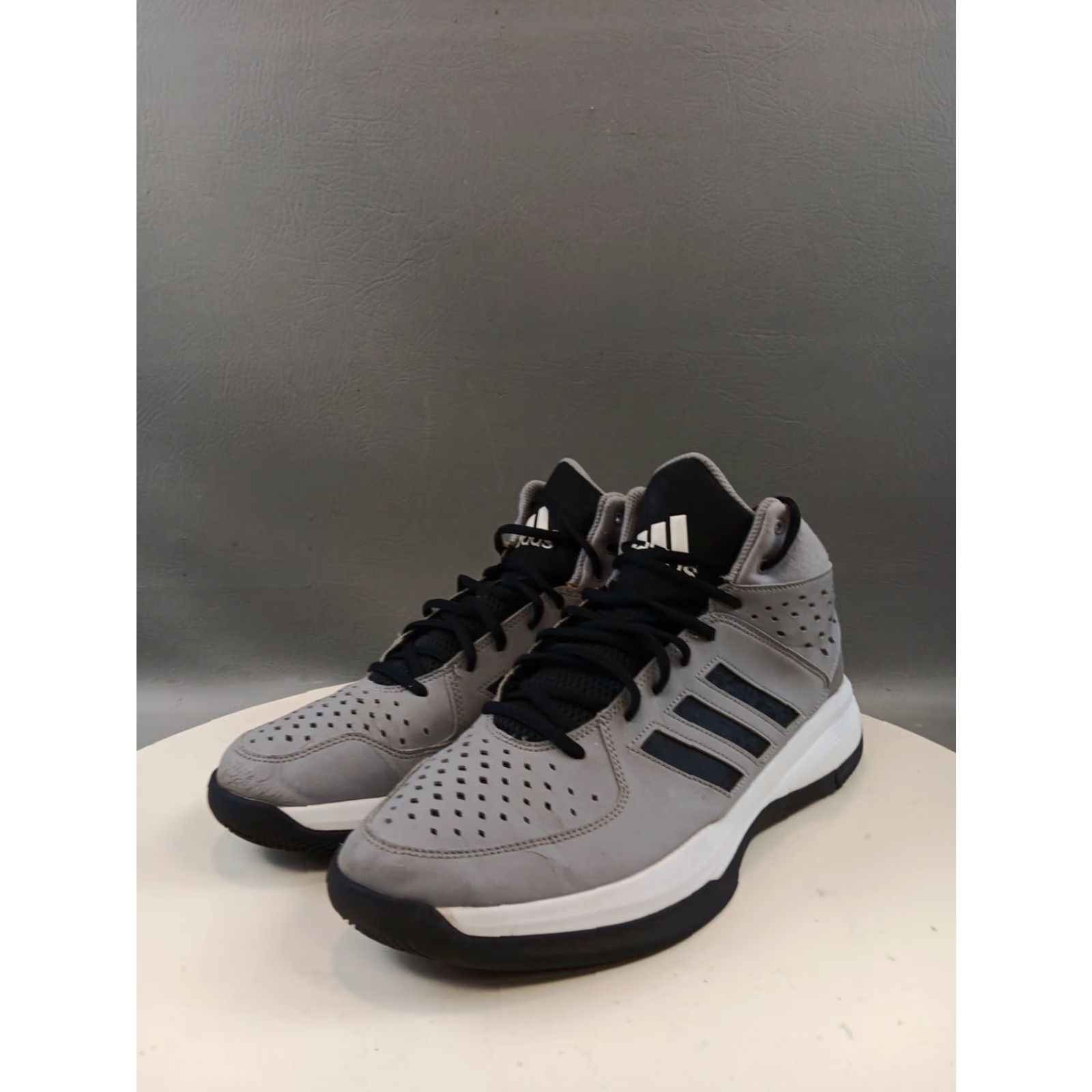Adidas Adidas Court Fury Shoes Sneakers Men Size 13 Gray Basketball Mid Top Shoes Size US L / EU 52-54 / 3 - 3 Thumbnail