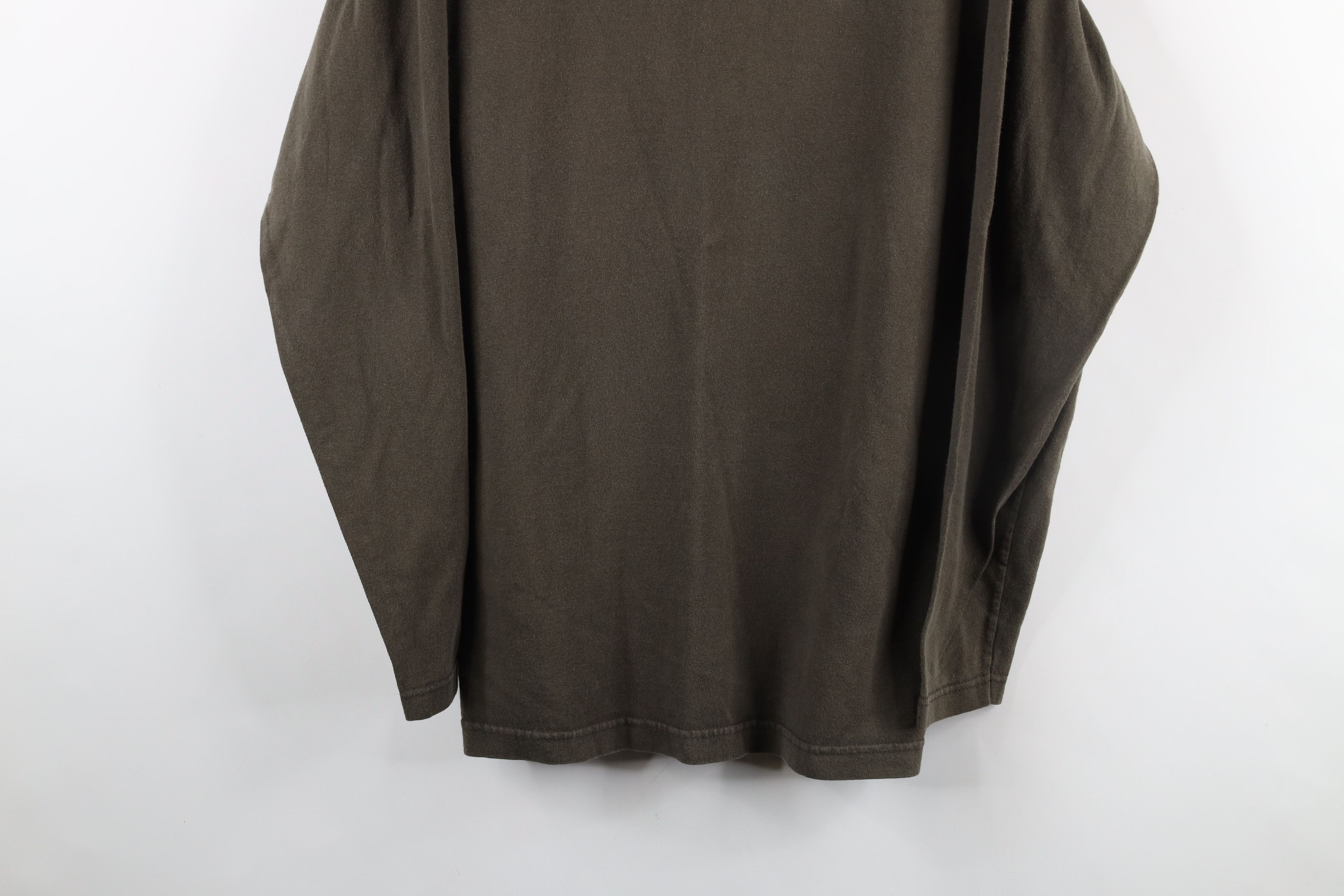 Levi's × Vintage Vintage Y2K 2000 Levis Spell Out Red Star T-Shirt Green USA Size US M / EU 48-50 / 2 - 3 Thumbnail