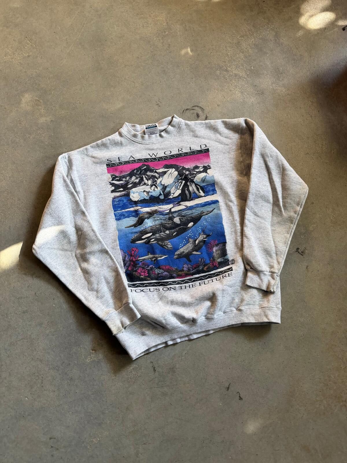 Other VTG Sea World Focus On The Future Sweatshirt Sz M Size US M / EU 48-50 / 2 - 2 Thumbnail