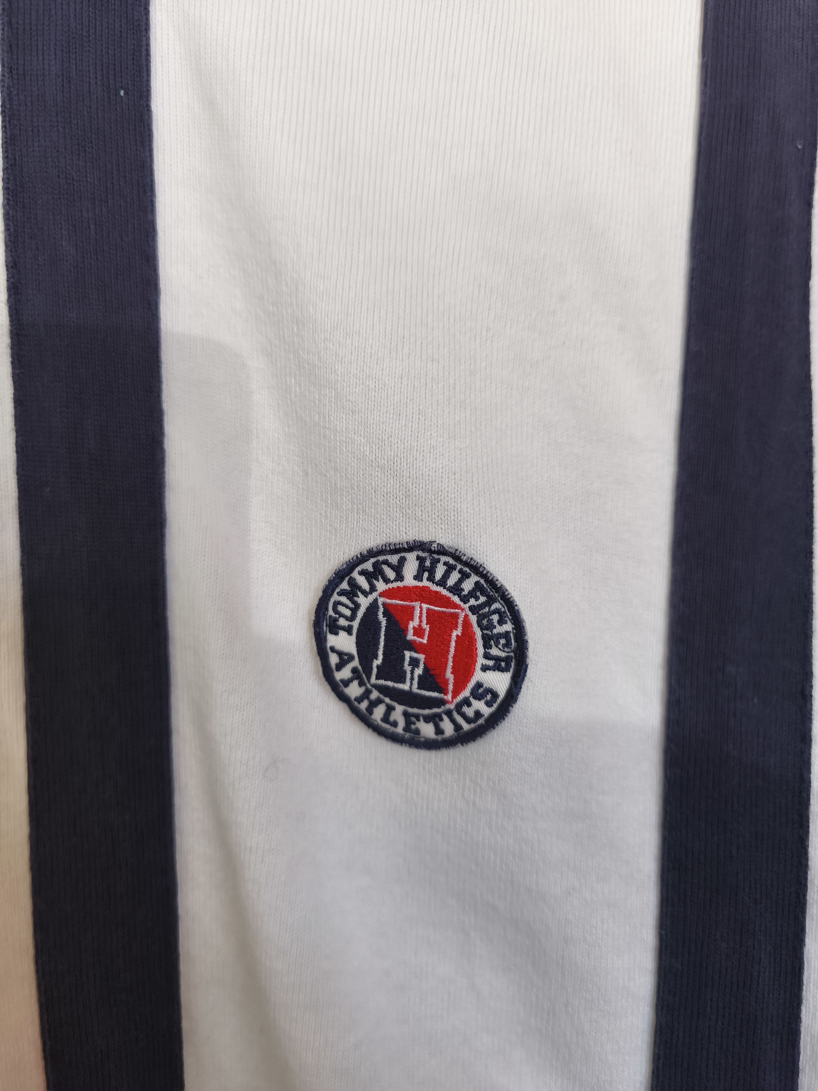 Tommy Hilfiger Vintage Tommy Hilfiger polo rugby Size US L / EU 52-54 / 3 - 7 Thumbnail