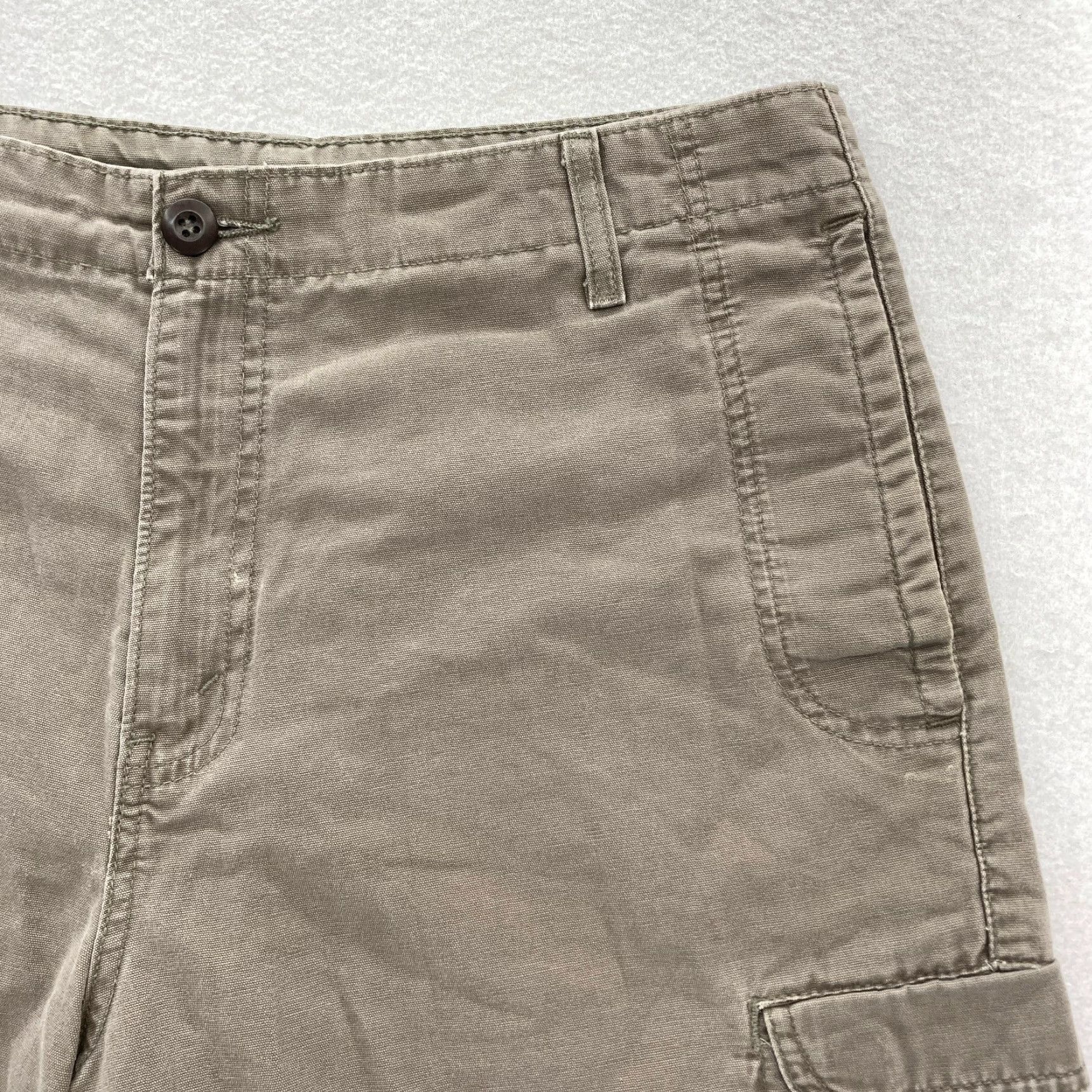 Levi's VINTAGE Levi's Cargo Shorts Men 32 Brown Canvas Relaxed Cargo Pockets 90s Grunge Outdoor Casual Mens Size US 32 / EU 48 - 3 Thumbnail