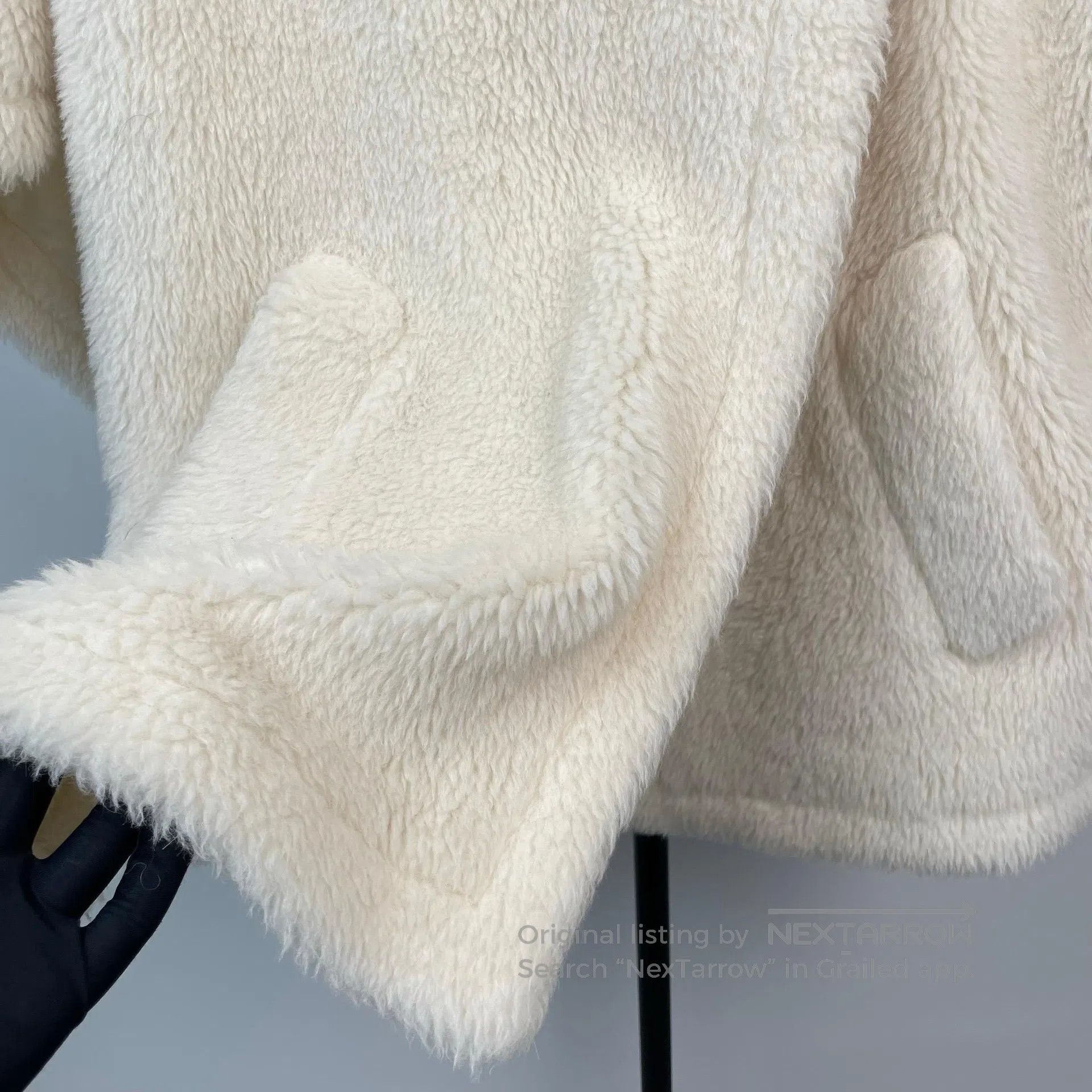 Max Mara Max Mara Off-White Alpaca Fleece Teddy Bear Cloak Coat| Size M / US 6-8 / IT 42-44 - 3 Thumbnail