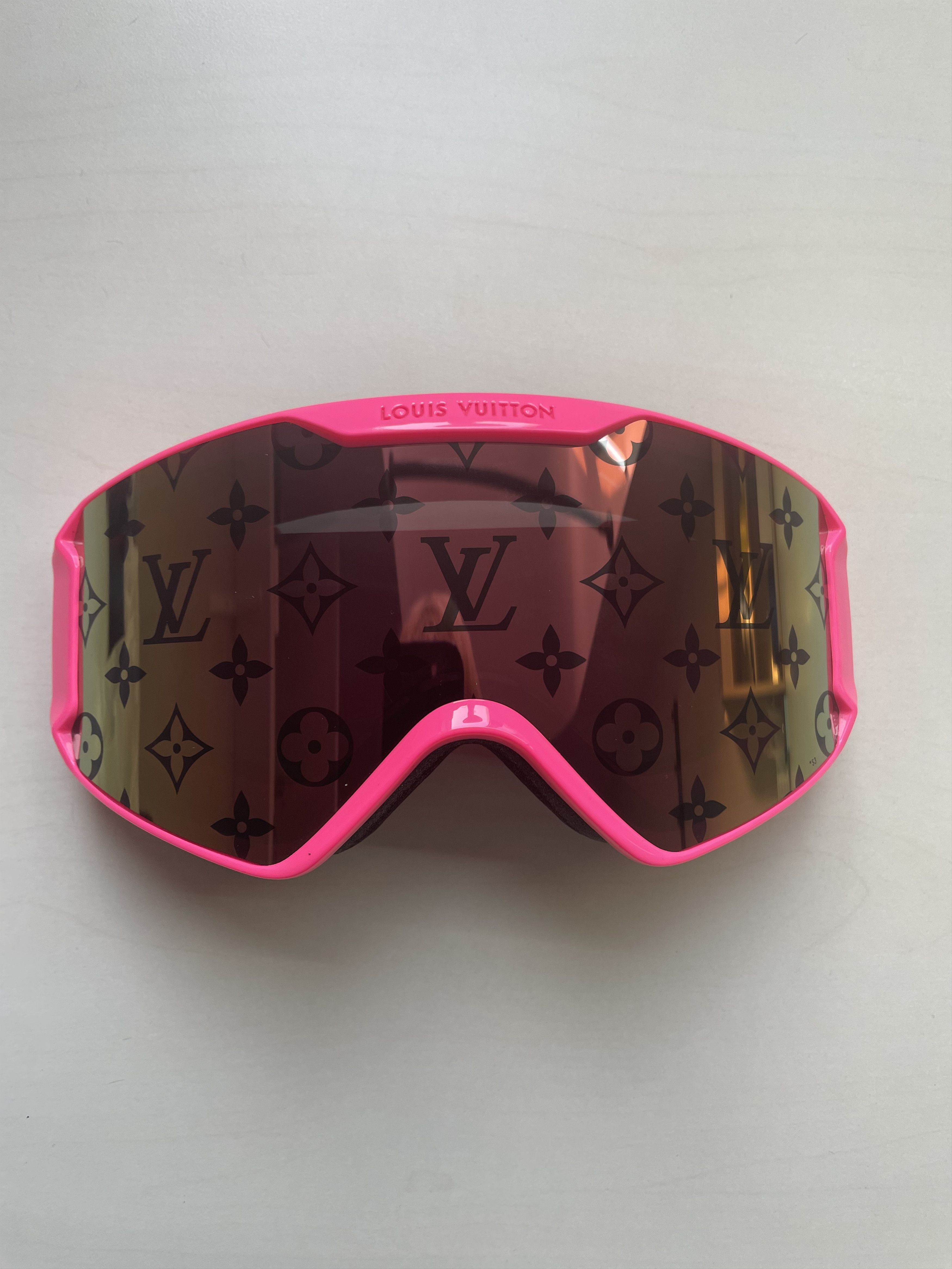 Louis Vuitton Louis Vuitton Monogram Snow Goggles Size ONE SIZE - 5 Thumbnail