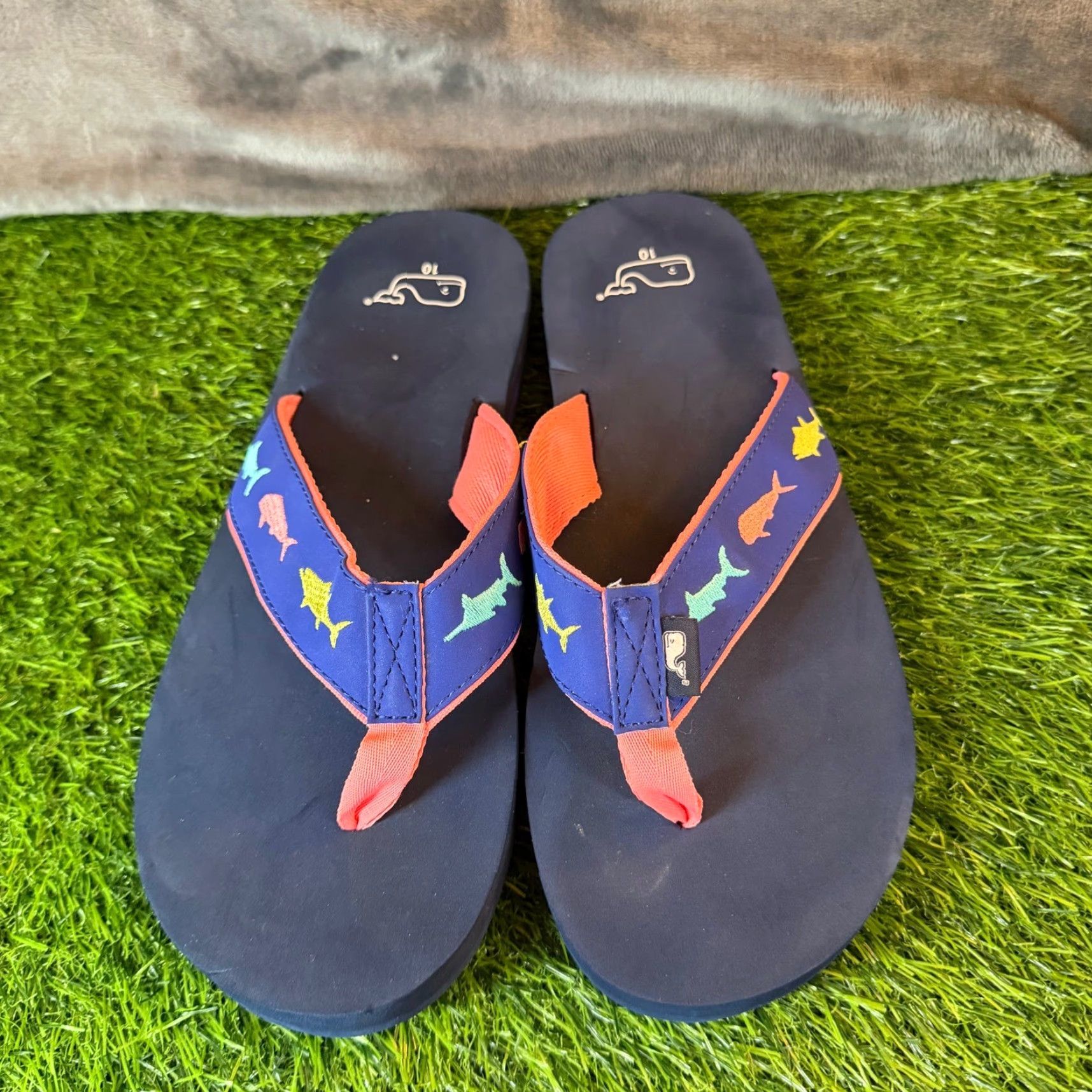 Vineyard Vines Vineyard Vines Navy Blue Embroidered Shark Flip Flop Sandals Womens Size 10 Size US 10 / IT 40 - 4 Thumbnail