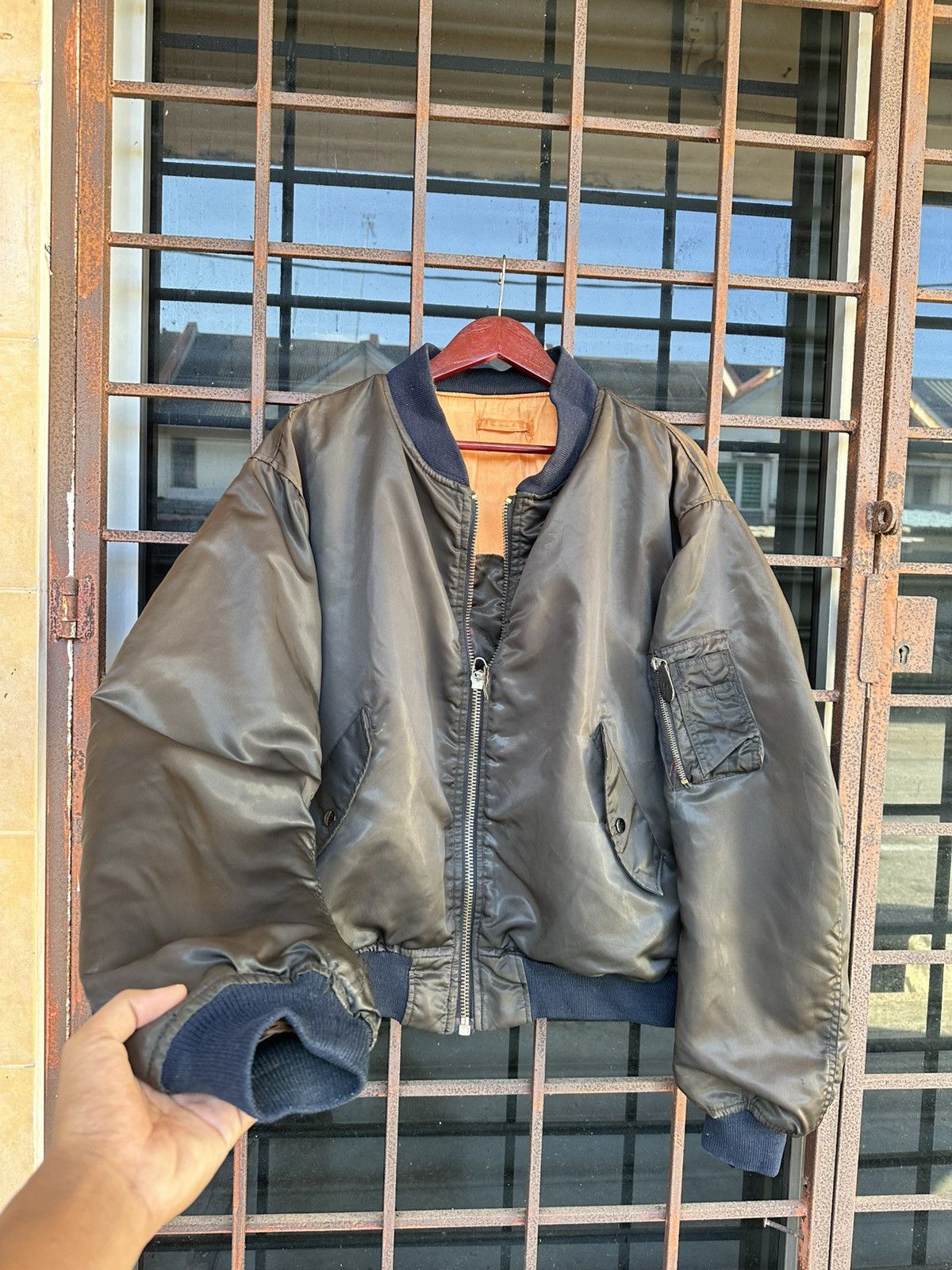 Vintage 👹Vintage Sun Faded MA-1 Man Intermediate Bomber Jacket Size US L / EU 52-54 / 3 - 6 Thumbnail