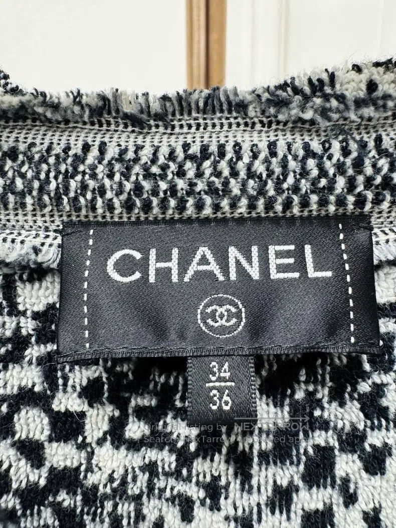 Chanel Chanel Rome Series Gold Buckle Cloak coat Size XXS / US 00 / IT 34 - 4 Thumbnail