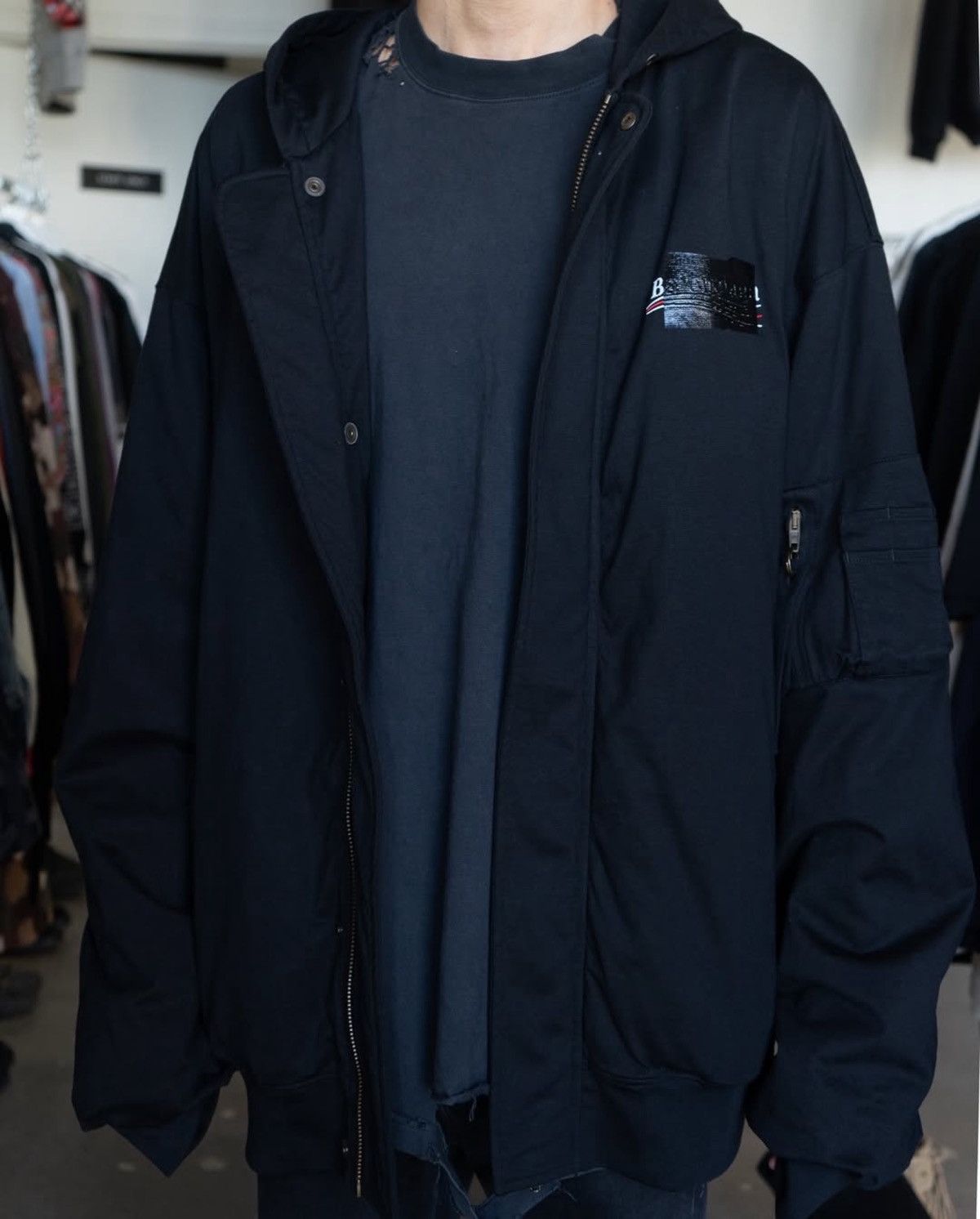 Balenciaga Balenciaga Gaffer campaign oversized bomber sz M Demna era Size US M / EU 48-50 / 2 - 1 Thumbnail