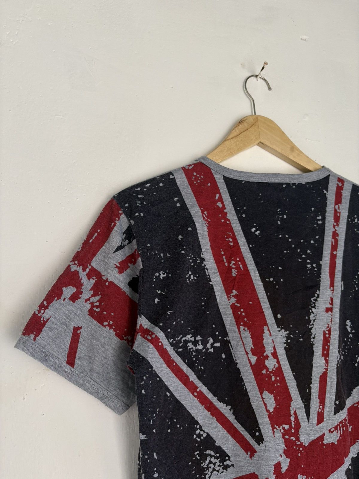 Vintage London britania big logo chrome heart style Size US M / EU 48-50 / 2 - 3 Thumbnail