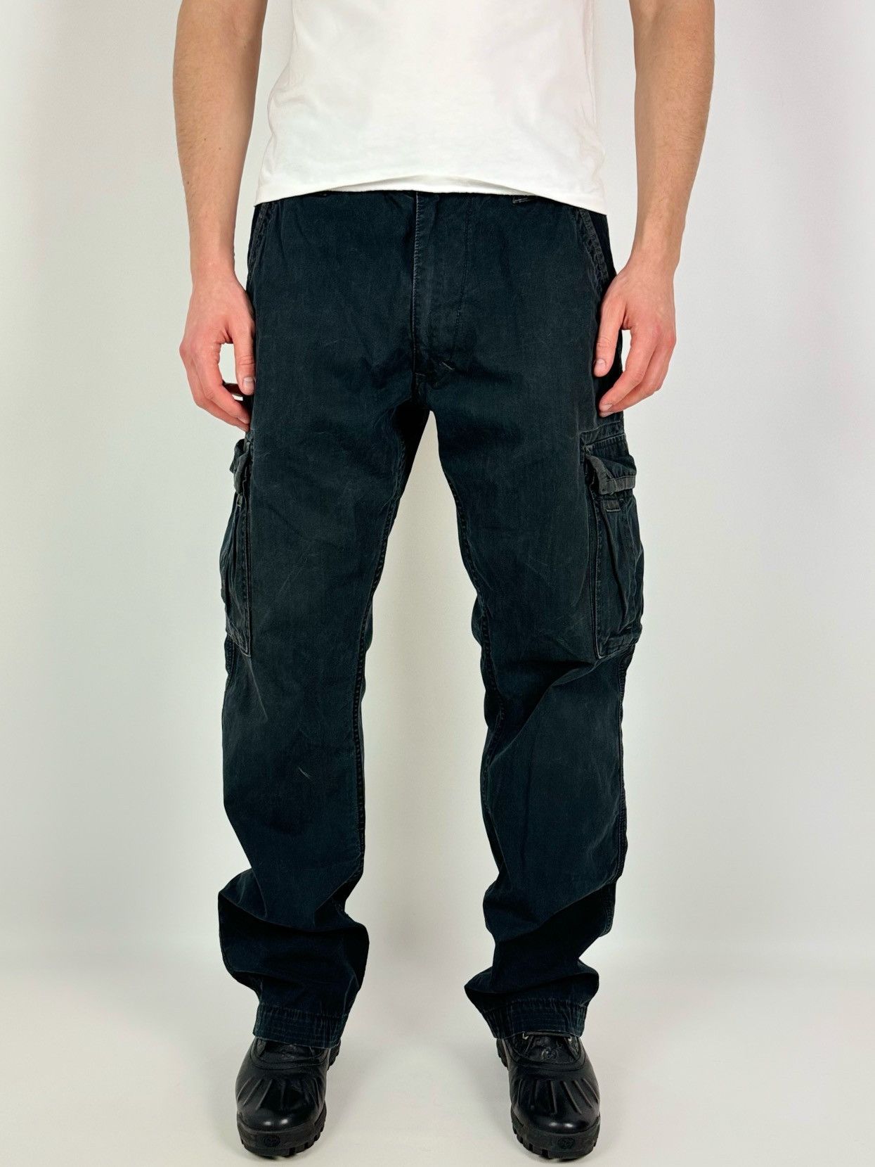 Levi's Y2K Vintage Levi’s Black Cargo Pants Size US 33 - 2 Thumbnail