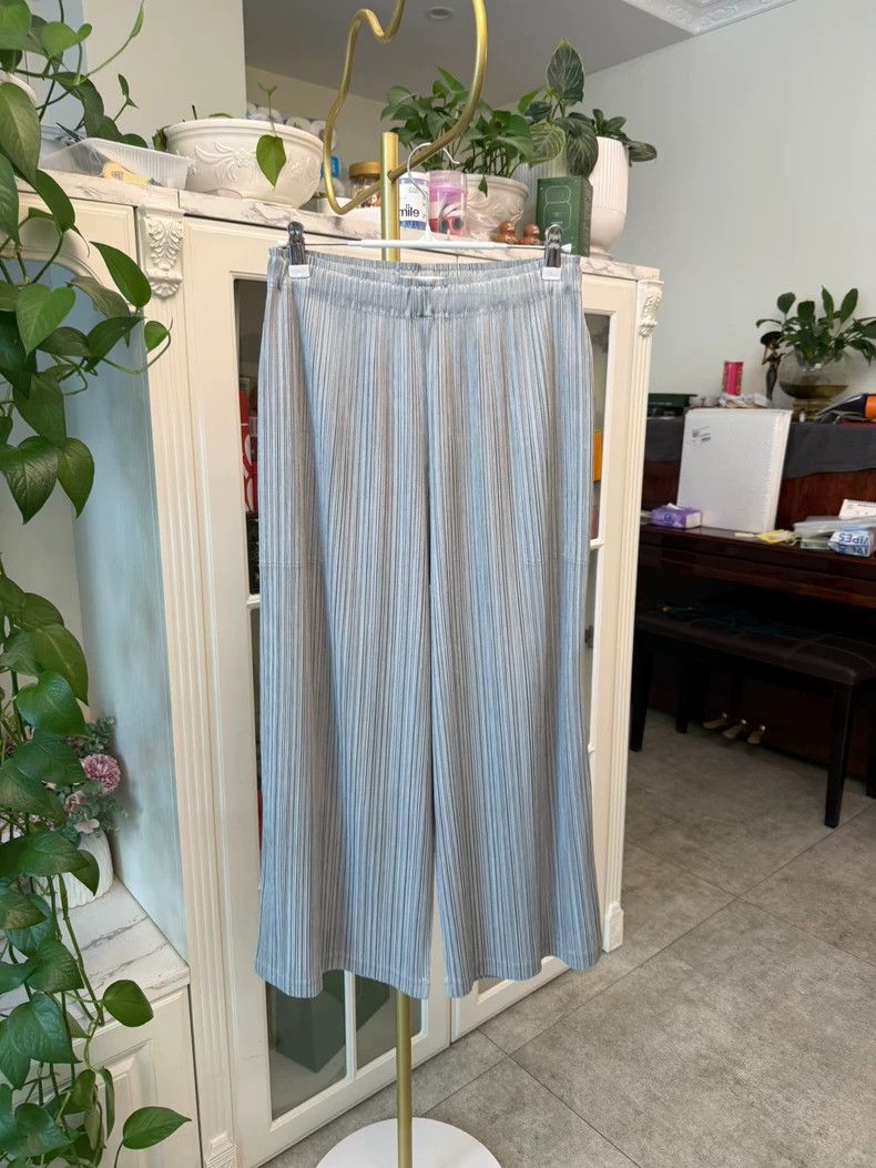 Issey Miyake Issey Miyake size:3 Grey pleated straight-leg pants Size 31" - 2 Thumbnail