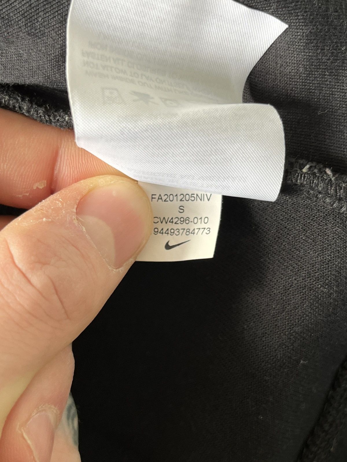 Nike Y2K Original Black Nike Tech Zip Up Size US S / EU 44-46 / 1 - 7 Thumbnail