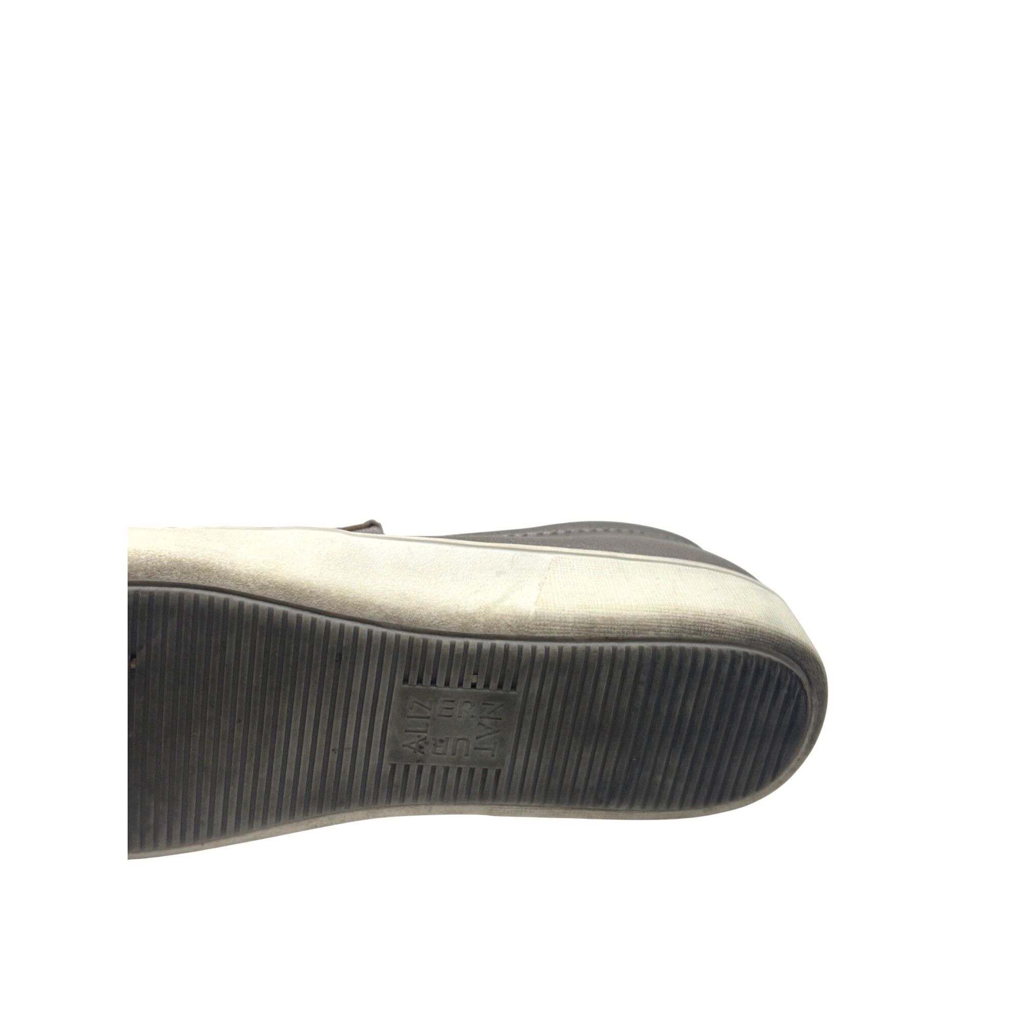 Naturalizer Naturalizer Women’s Pull on Metallic Platino Sneakers, Size Size US 5 / IT 35 - 10 Thumbnail