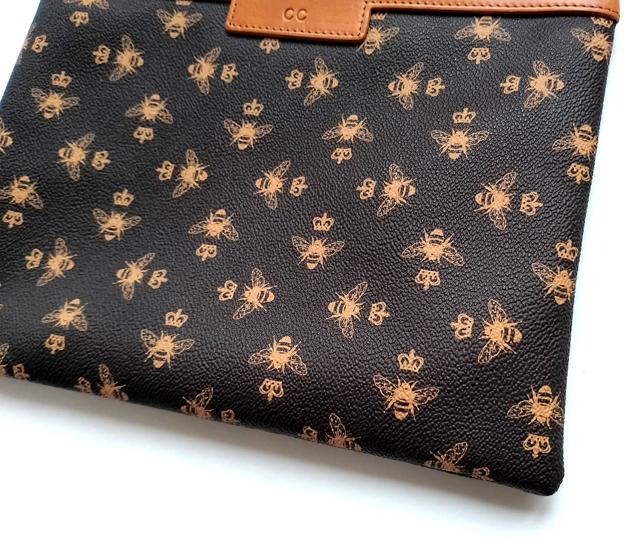 Other Will Bees Bespoke Clutch Bag, Bee Print, Personalized Size ONE SIZE - 9 Thumbnail