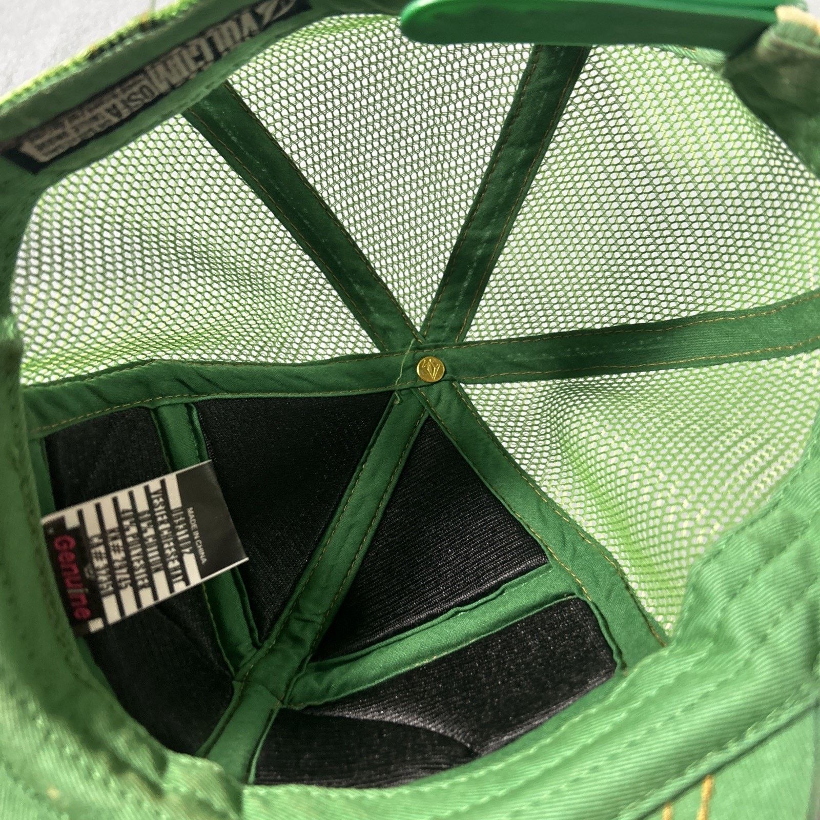 Volcom Volcom 6 Panel Mesh Trucker Hat Mens Snap Retro Granola VTG Size ONE SIZE - 15 Thumbnail