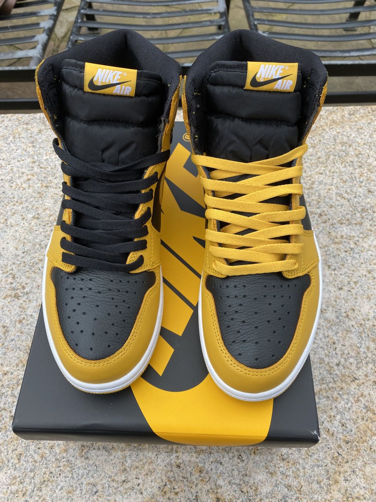 Nike Nike Air Jordan 1 Retro Pollen Yellow Men 10.5 555088-701 Size US 10.5 / EU 43-44 - 3 Thumbnail