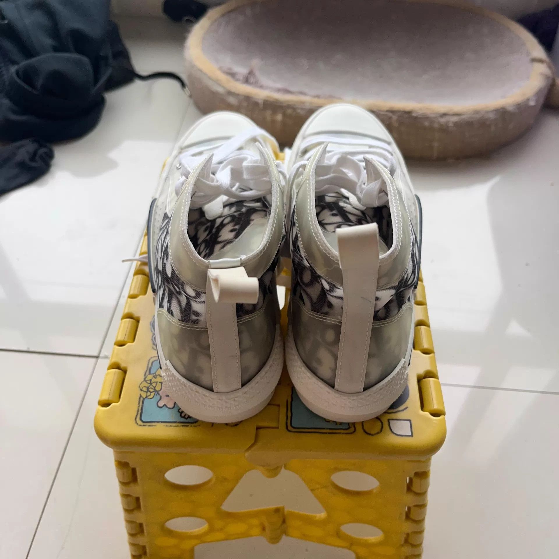 Dior DIOR B23 High-Top Sneaker Wht/Blk All-Over Logo 39 Size US 8.5 / EU 41-42 - 3 Thumbnail