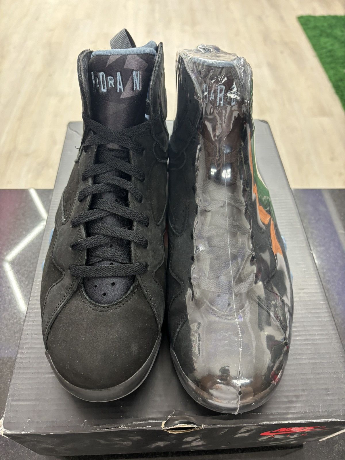 Jordan Brand Nike Air Jordan 7 Retro Chambray Size 10.5 Size US 10.5 / EU 43-44 - 4 Thumbnail