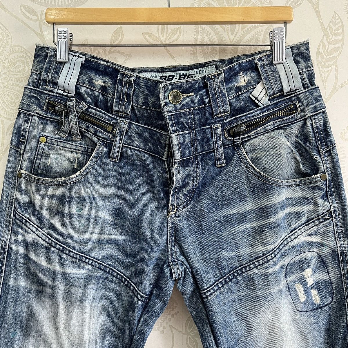 Japanese Brand Distressed Double Knee Japan Denim Double Waist Size US 33 - 20 Thumbnail