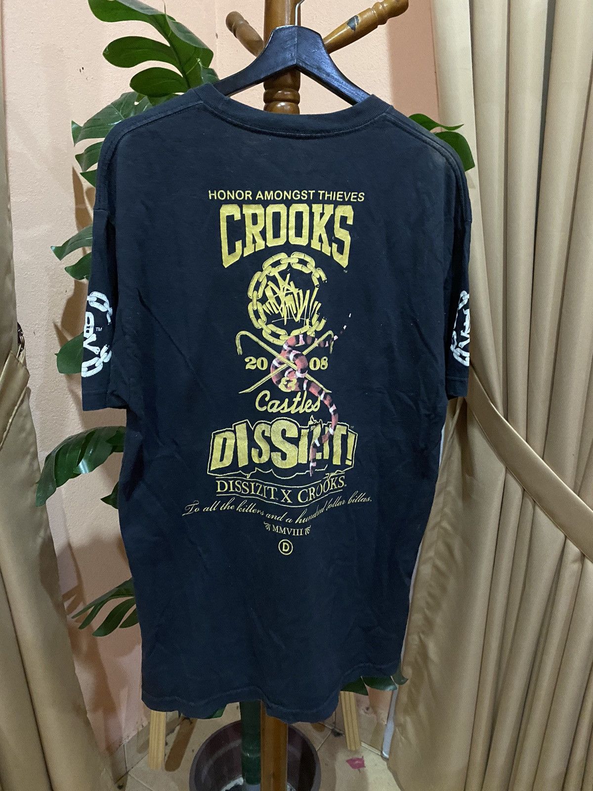 Dissizit Dissizit Black Graphic T-Shirt with Serpent and Chain Motif Size US L / EU 52-54 / 3 - 9 Thumbnail