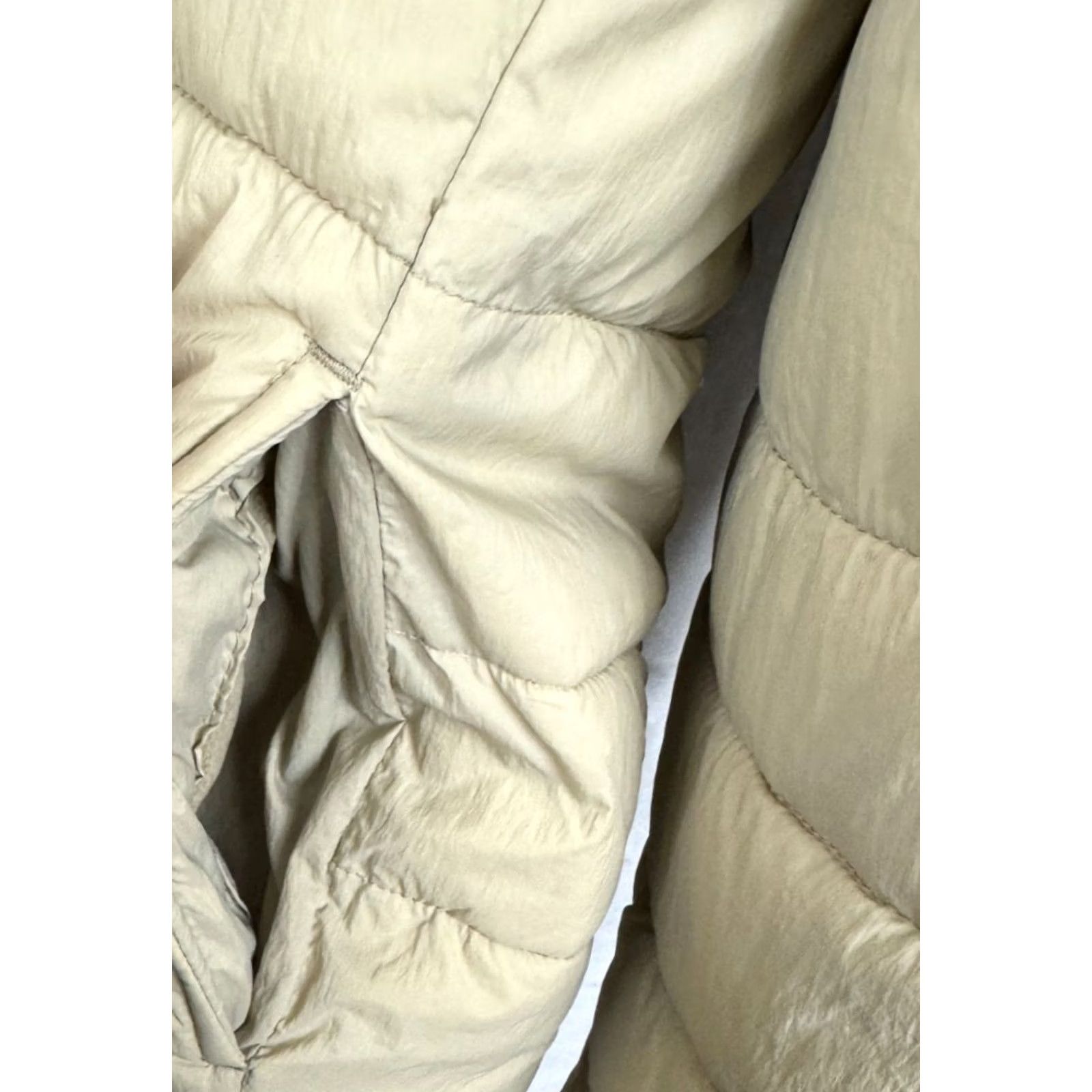 Gap Gap Puffer Jacket Mens Medium Beige Lightweight Upcycled Coat Snap button Pocket Size US M / EU 48-50 / 2 - 6 Thumbnail