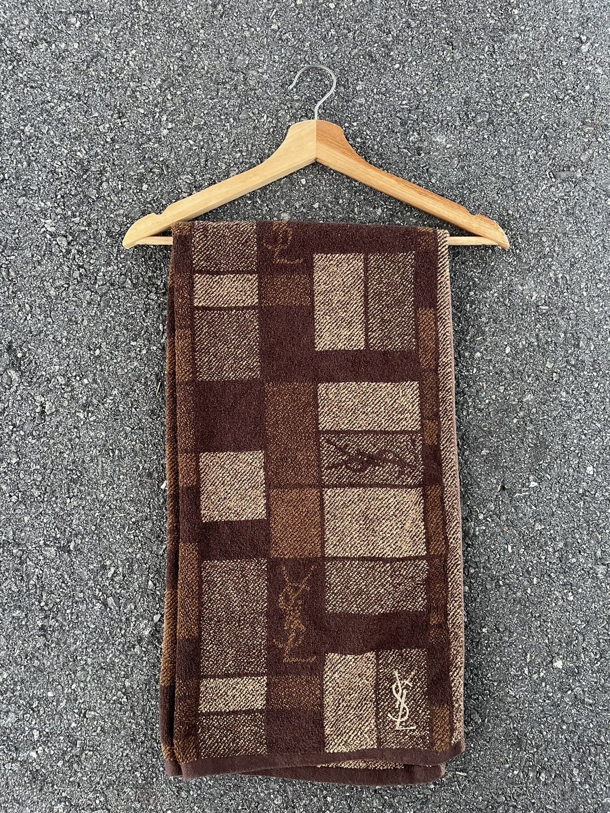 Yves Saint Laurent Yves Saint Laurent Towel Size ONE SIZE - 1 Thumbnail