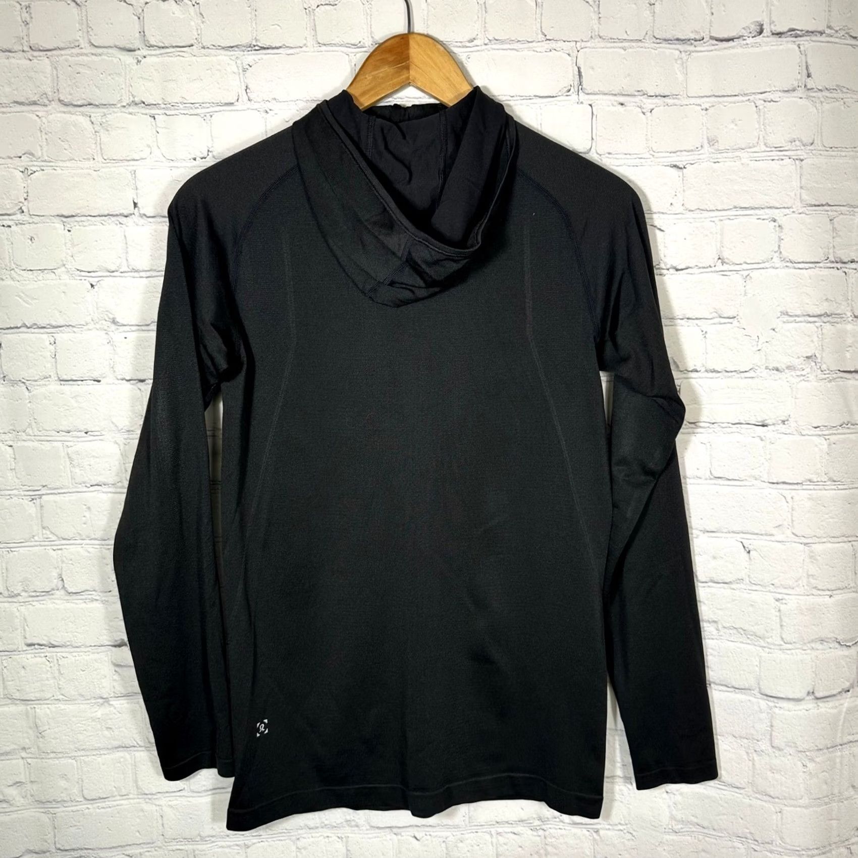 Lululemon Lululemon Swiftly Tech Hoodie Black Long Sleeve Half Zip Running Shirt Womens Size S / US 4 / IT 40 - 5 Thumbnail