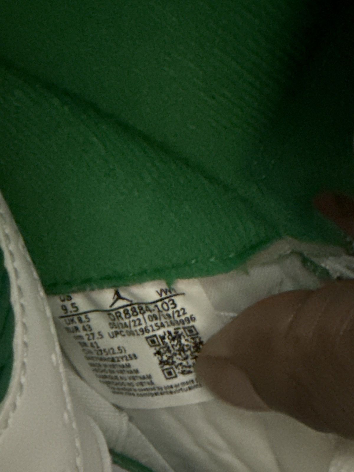 Jordan Brand Air Jordan 2 ‘Lucky Green’ Size US 9.5 / EU 42-43 - 6 Thumbnail