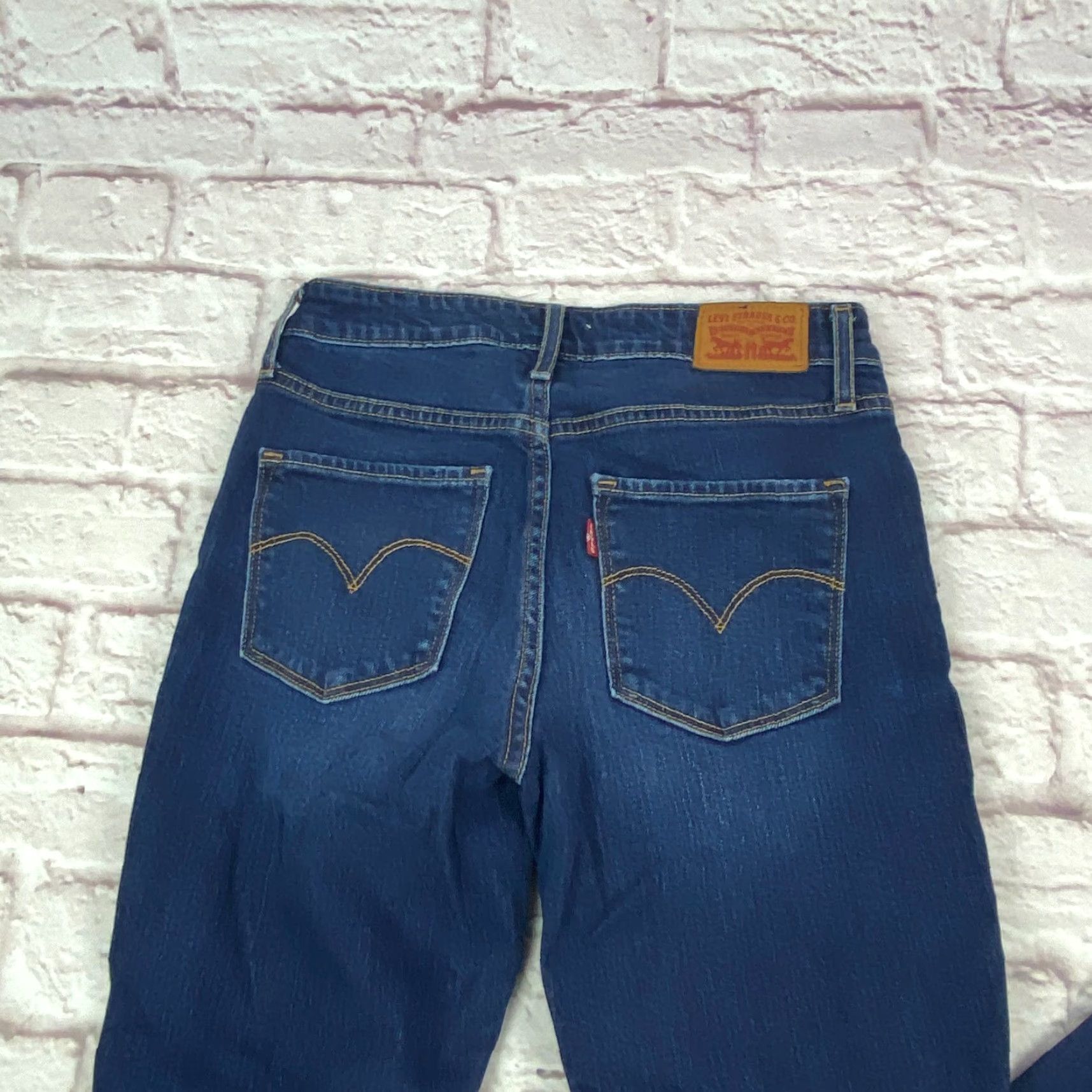 Levi's VINTAGE Levi's Jeans Teens 721 High Rise Skinny Size 26 Distressed Dark Wash Blue Denim 90s City Rock Mens Size 26" / US 2 / IT 38 - 5 Thumbnail