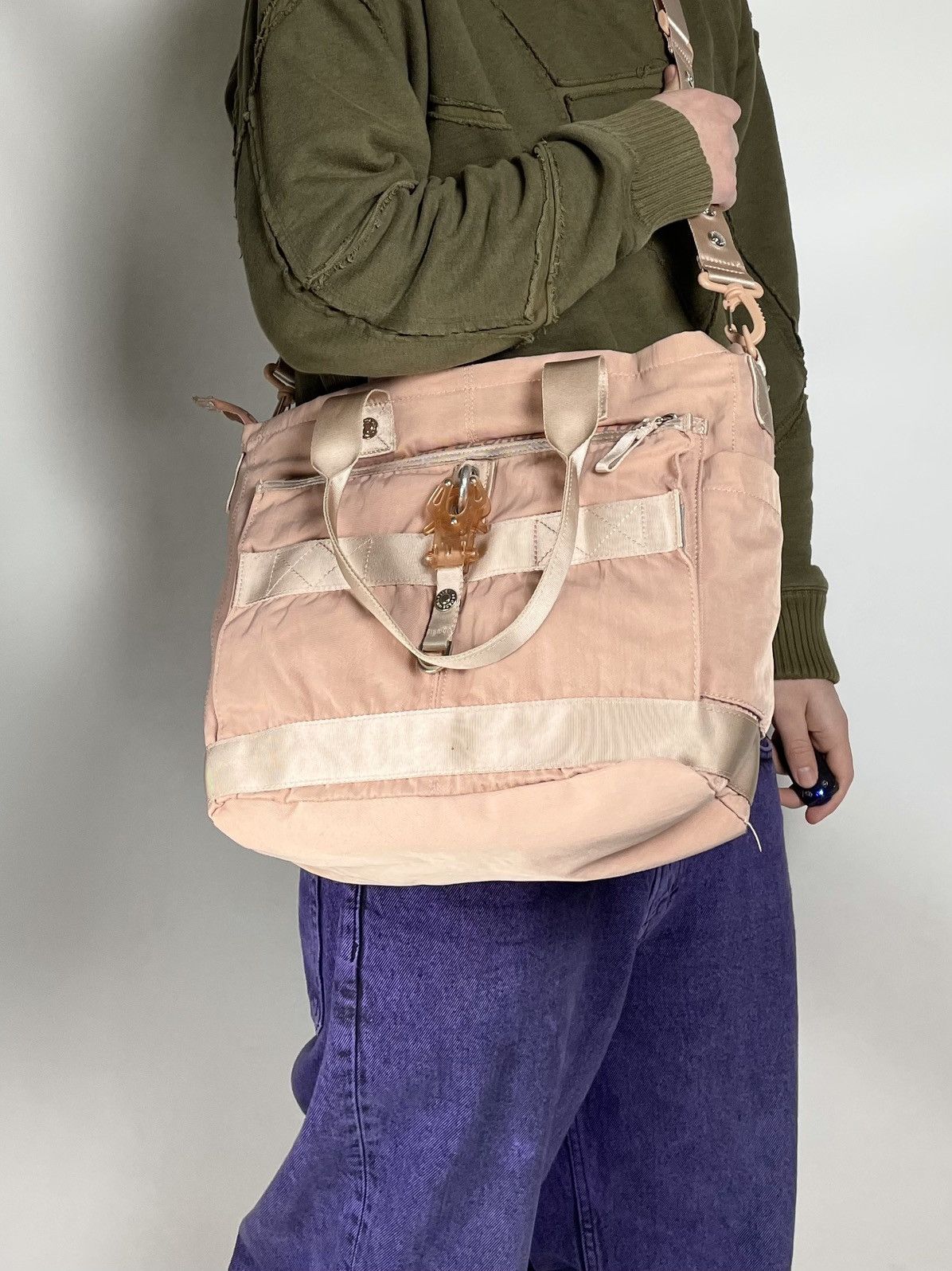 Japanese Brand George Gina & Lucy Little Styler Pink Alyx Carabiner Bag GGL Size ONE SIZE - 1 Thumbnail