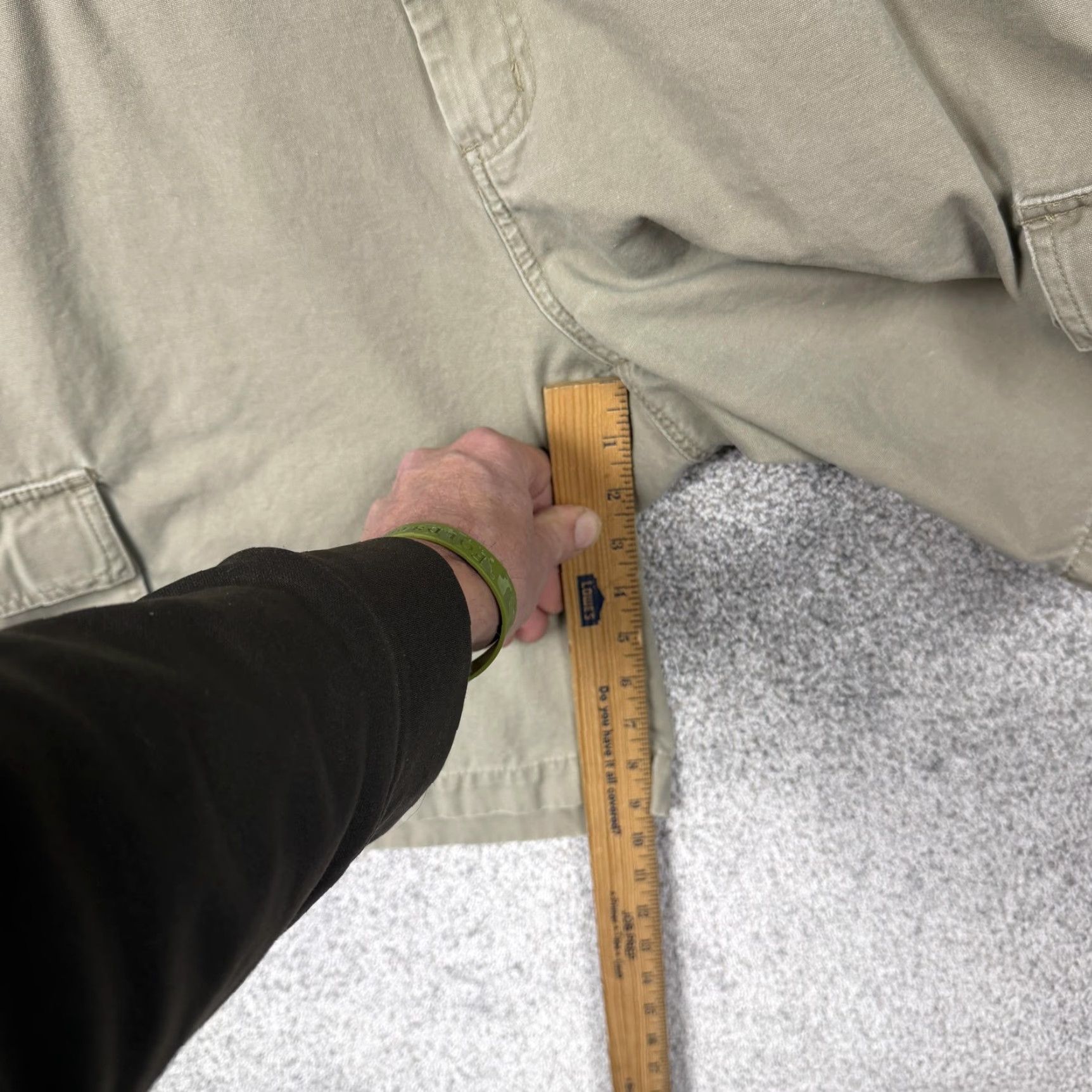 Old Navy VINTAGE Old Navy Cargo Shorts Mens 36 Khaki Canvas Flat Front 10 In Inseam Cargo Pockets Casual Summer Size US 36 / EU 52 - 5 Thumbnail