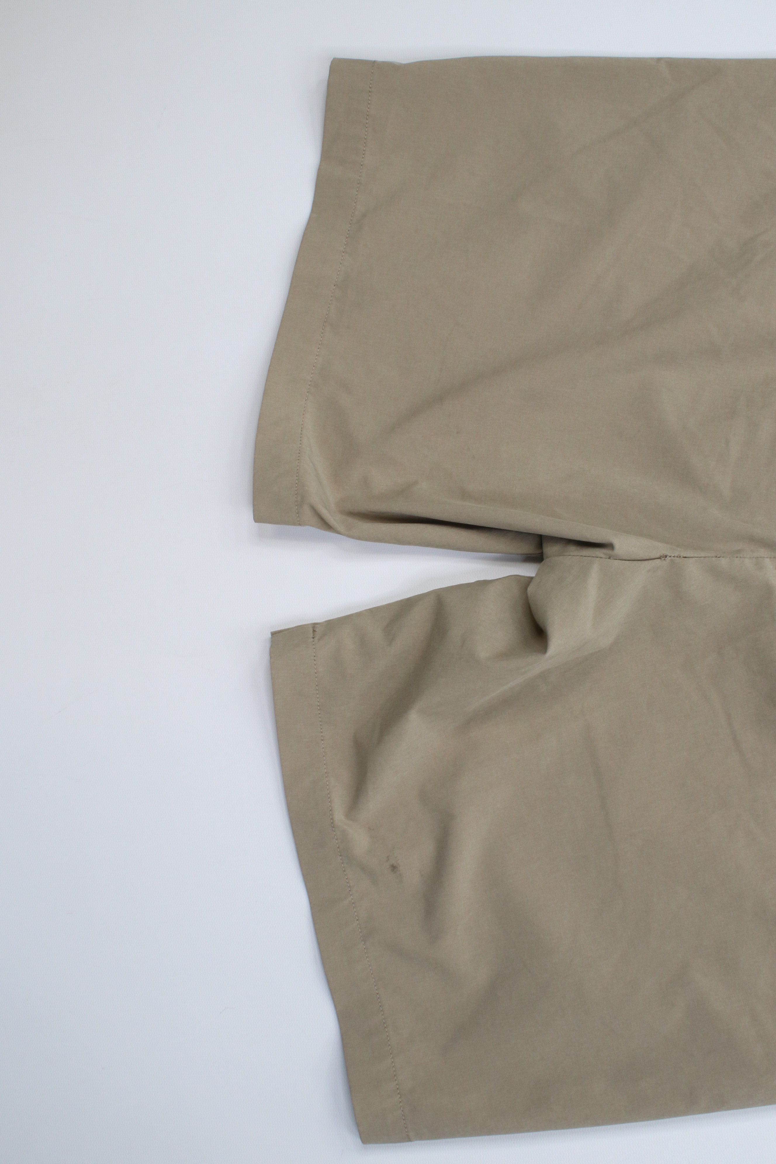 Vineyard Vines Vineyard Vines Tech Knit Breaker Golf Chino Shorts Beige Size US 35 - 11 Thumbnail