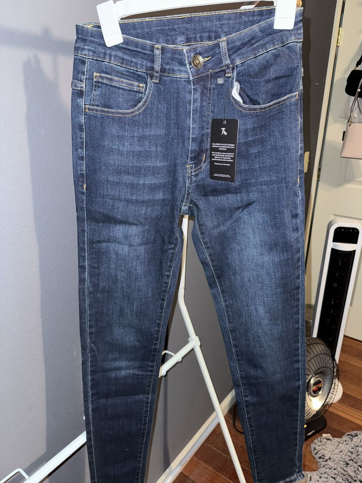 Other ATHLETIC FIT JEANS IN MID BLUE Size US 32 / EU 48 - 5 Thumbnail