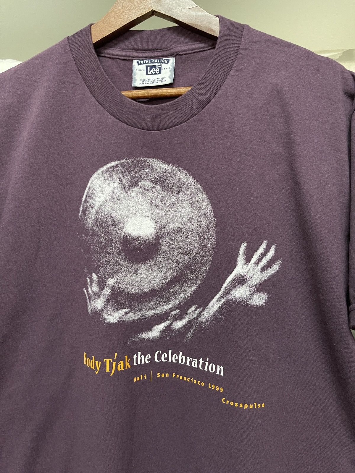 Vintage Vintage 90s Crosspulse Percussion Body Tjak Art Dance Tee Size US L / EU 52-54 / 3 - 4 Thumbnail