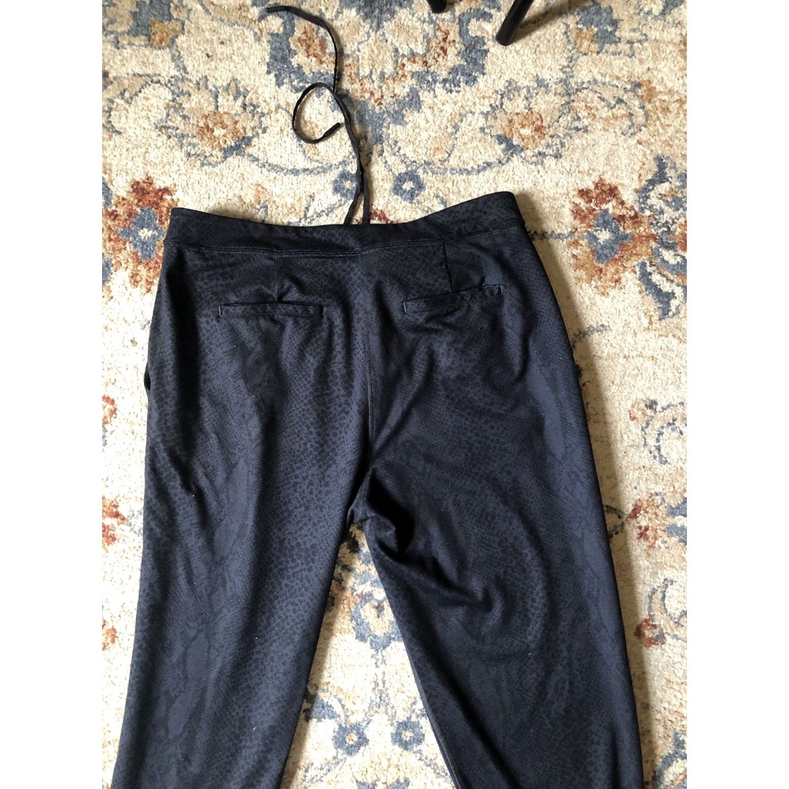 Lululemon Lululemon Men’s Black Tie Dye Drawstring Athletic Joggers Pants Size S Skinny Regular Inseam 23" Size US 29 - 6 Thumbnail