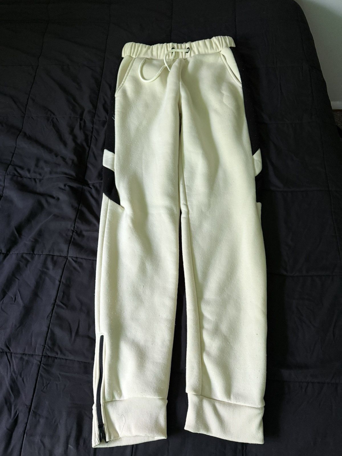 Other Tan/beige + black joggers Size US 31 - 2 Thumbnail