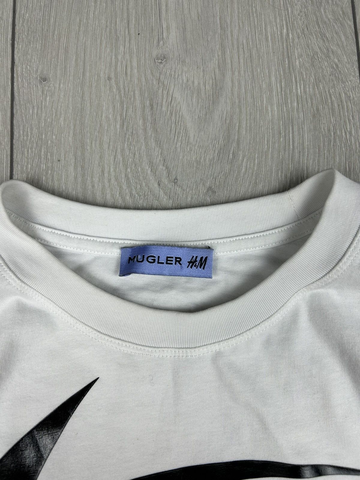 H&M × Mugler Mugler x H&M Men’s White T shirt Size M Size US M / EU 48-50 / 2 - 3 Thumbnail