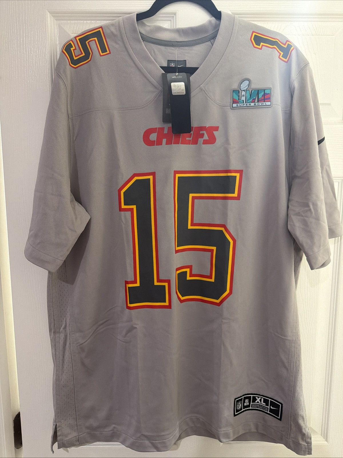 Nike Nike On Field Patrick Mahomes Jersey Chiefs Super Sz XL Gray Size US XL / EU 56 / 4 - 1 Thumbnail