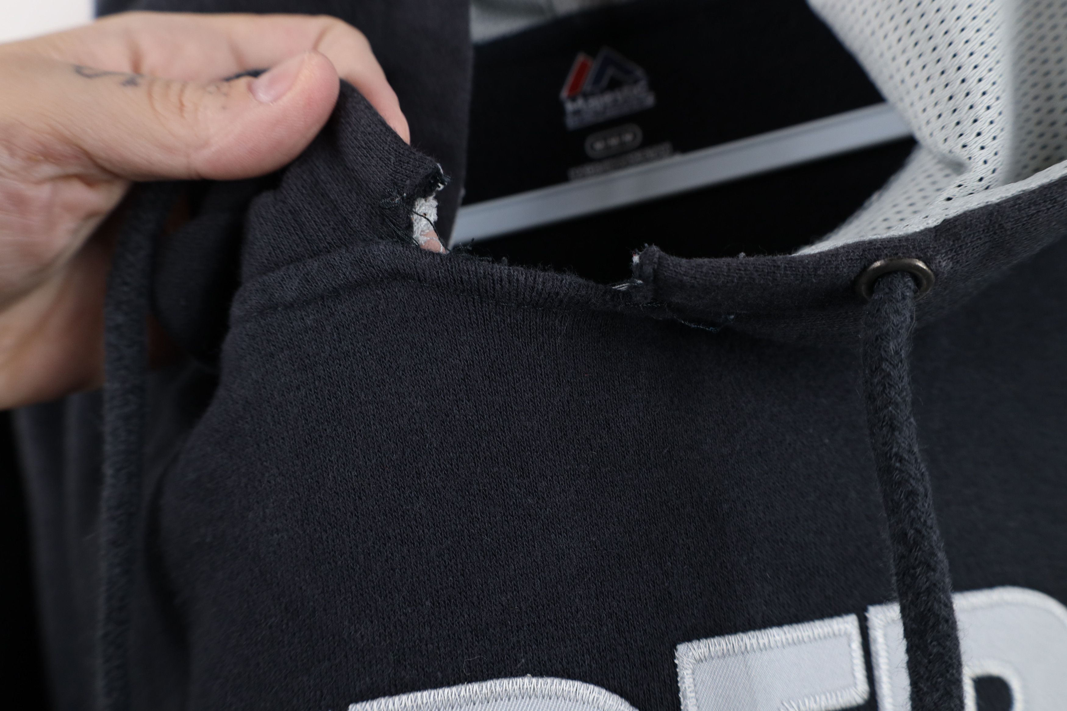 Majestic Vintage Y2K Majestic Oakland Raiders Football Hoodie Size US M / EU 48-50 / 2 - 4 Thumbnail
