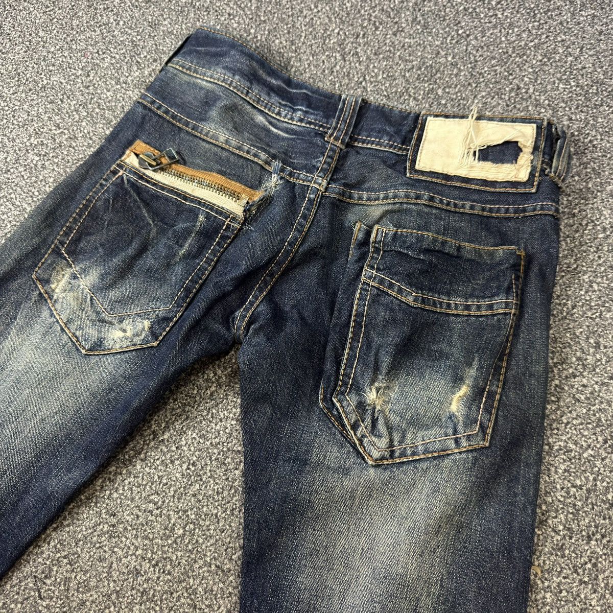 Le Grande Bleu (L.G.B.) Flared Whisker Pure Paradise Distressed Jeans Y2k Archive Size US 28 / EU 44 - 8 Thumbnail