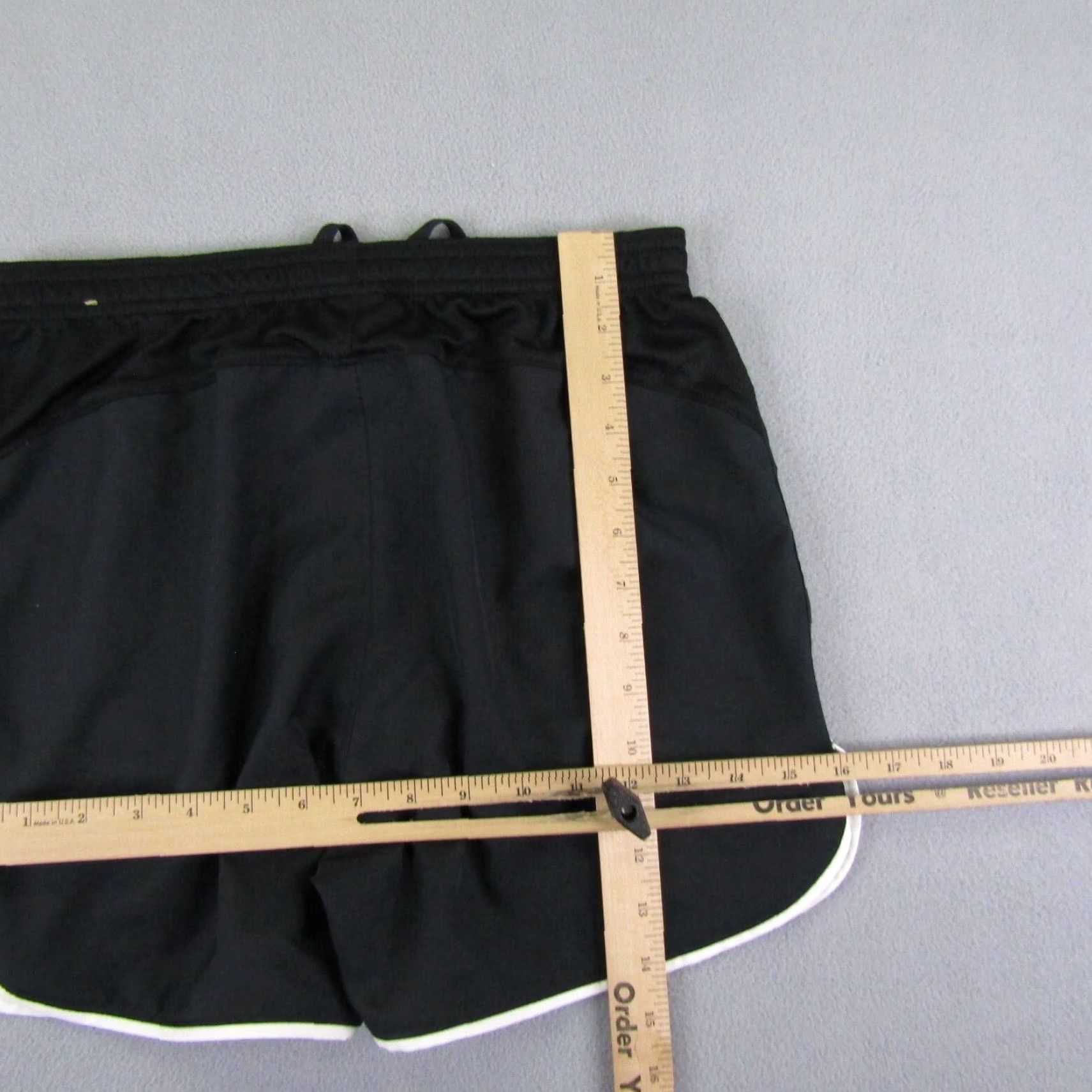 Nike Nike Shorts Womens Small Black Sacramento United Soccer Slim Dri Fit Athletic Size 28" / US 6 / IT 42 - 7 Thumbnail