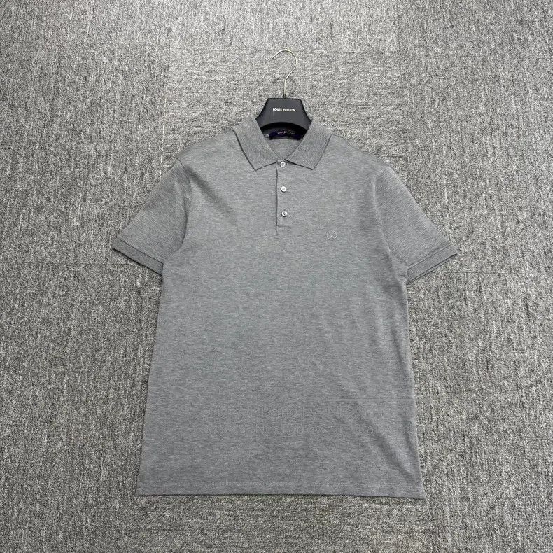 Louis Vuitton Louis Vuitton Embroidered monogram polo shirt Size US M / EU 48-50 / 2 - 1 Thumbnail