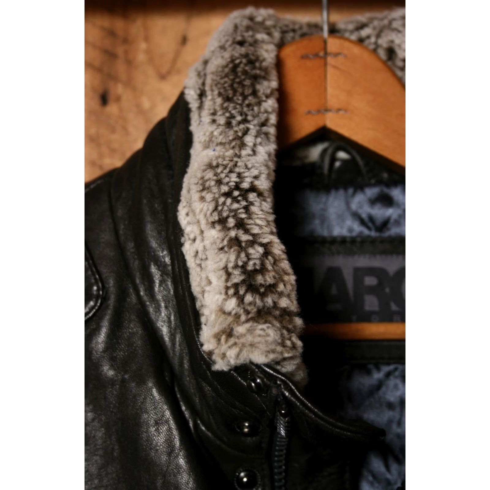 Andrew Marc ANDREW MARC Leather Jacket Mens S Black Insulated Lined Removable Shearling Collar Biker Zip Snap Winter Fall Size US S / EU 44-46 / 1 - 3 Thumbnail