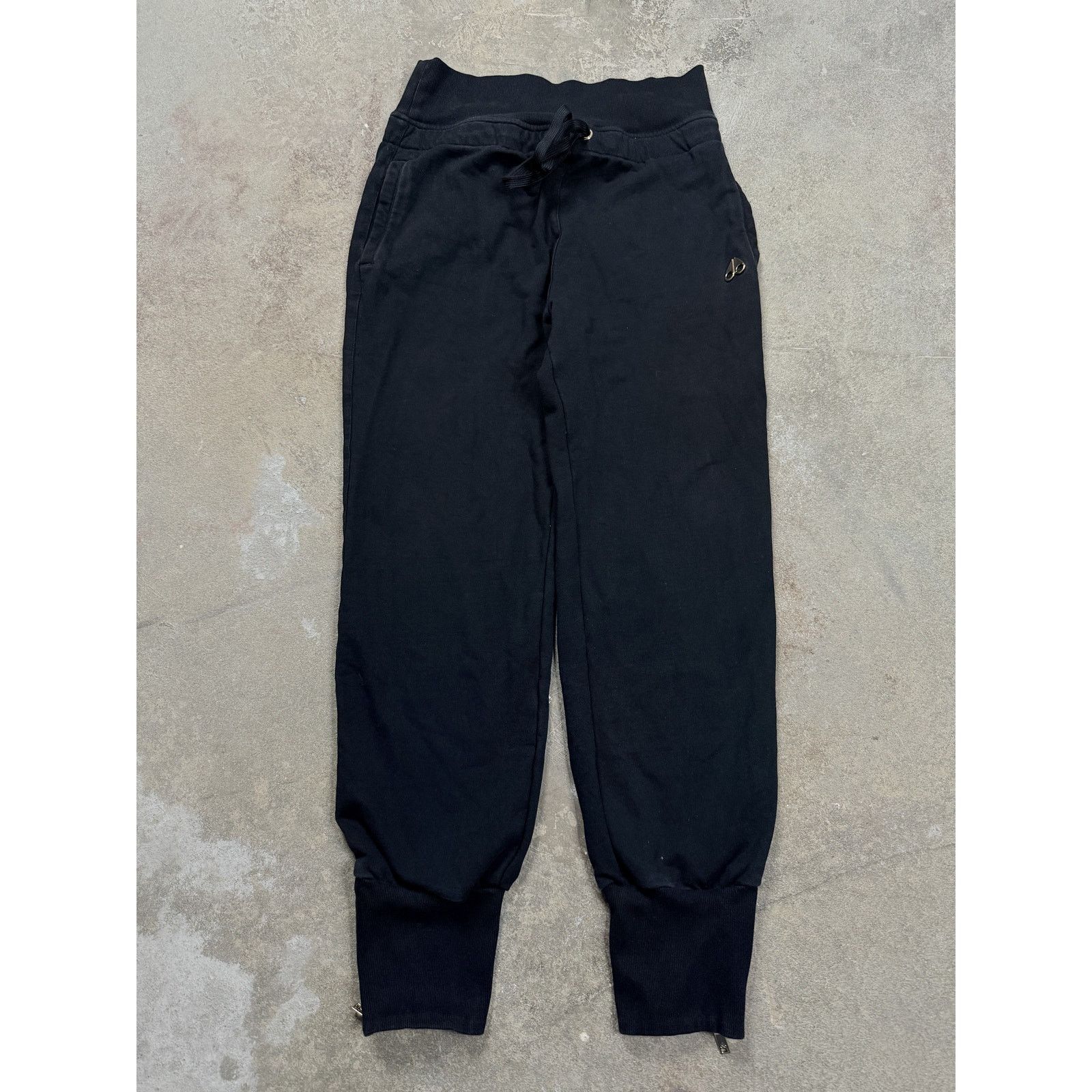 Moose Knuckles Moose Knuckle Sweats Black Used Medium Size US 32 / EU 48 - 1 Thumbnail